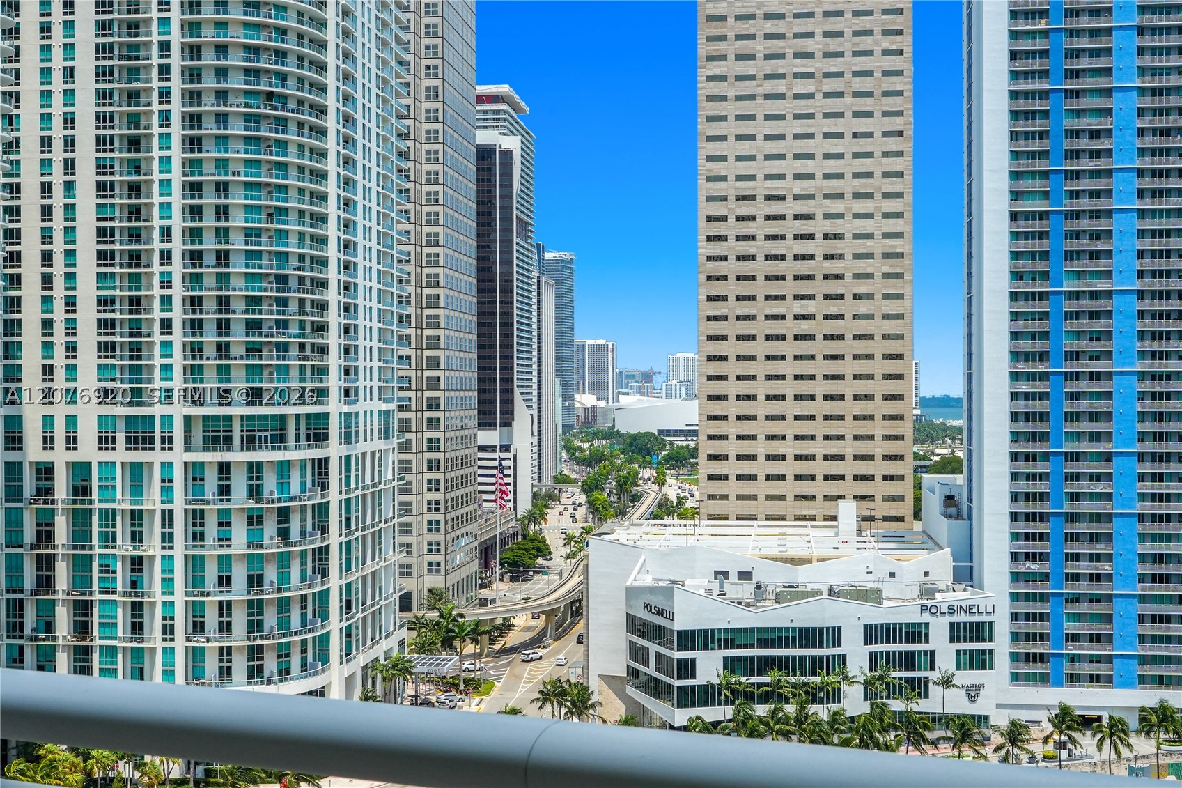 901 Brickell Key Blvd #1807 Miami, FL 33131