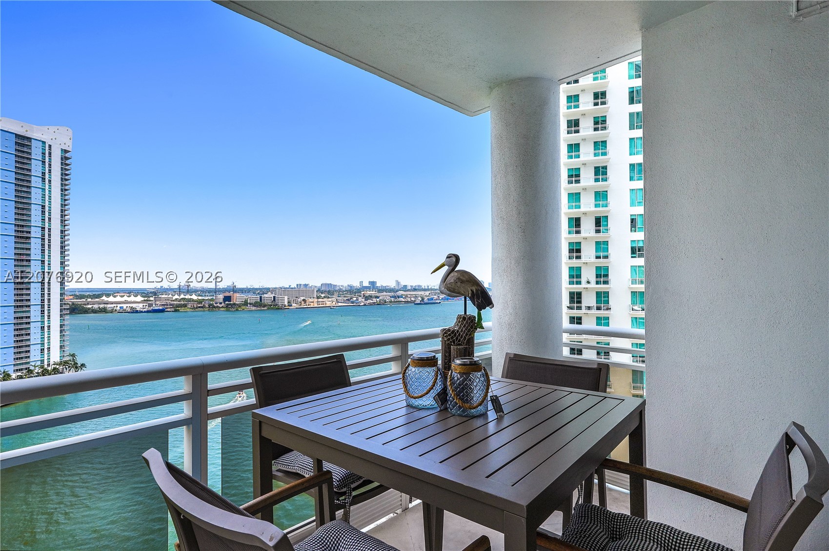 901 Brickell Key Blvd #1807 Miami, FL 33131