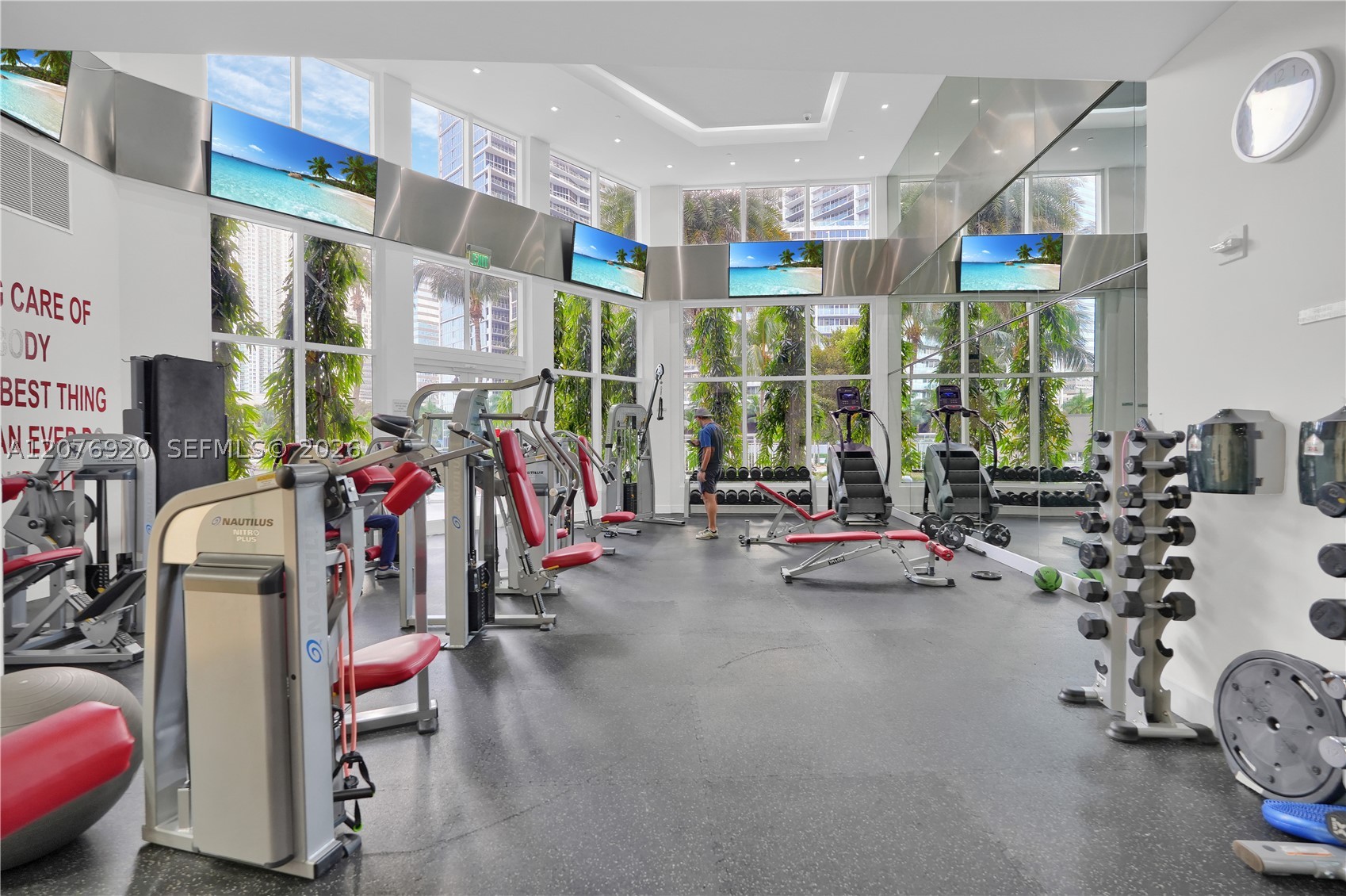 901 Brickell Key Blvd #1807 Miami, FL 33131