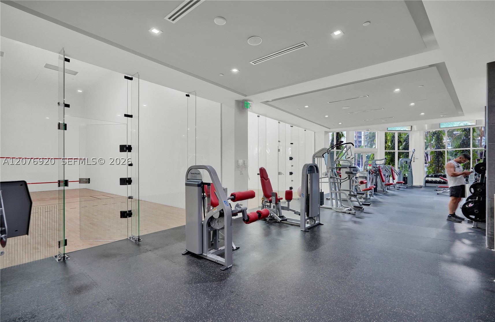 901 Brickell Key Blvd #1807 Miami, FL 33131