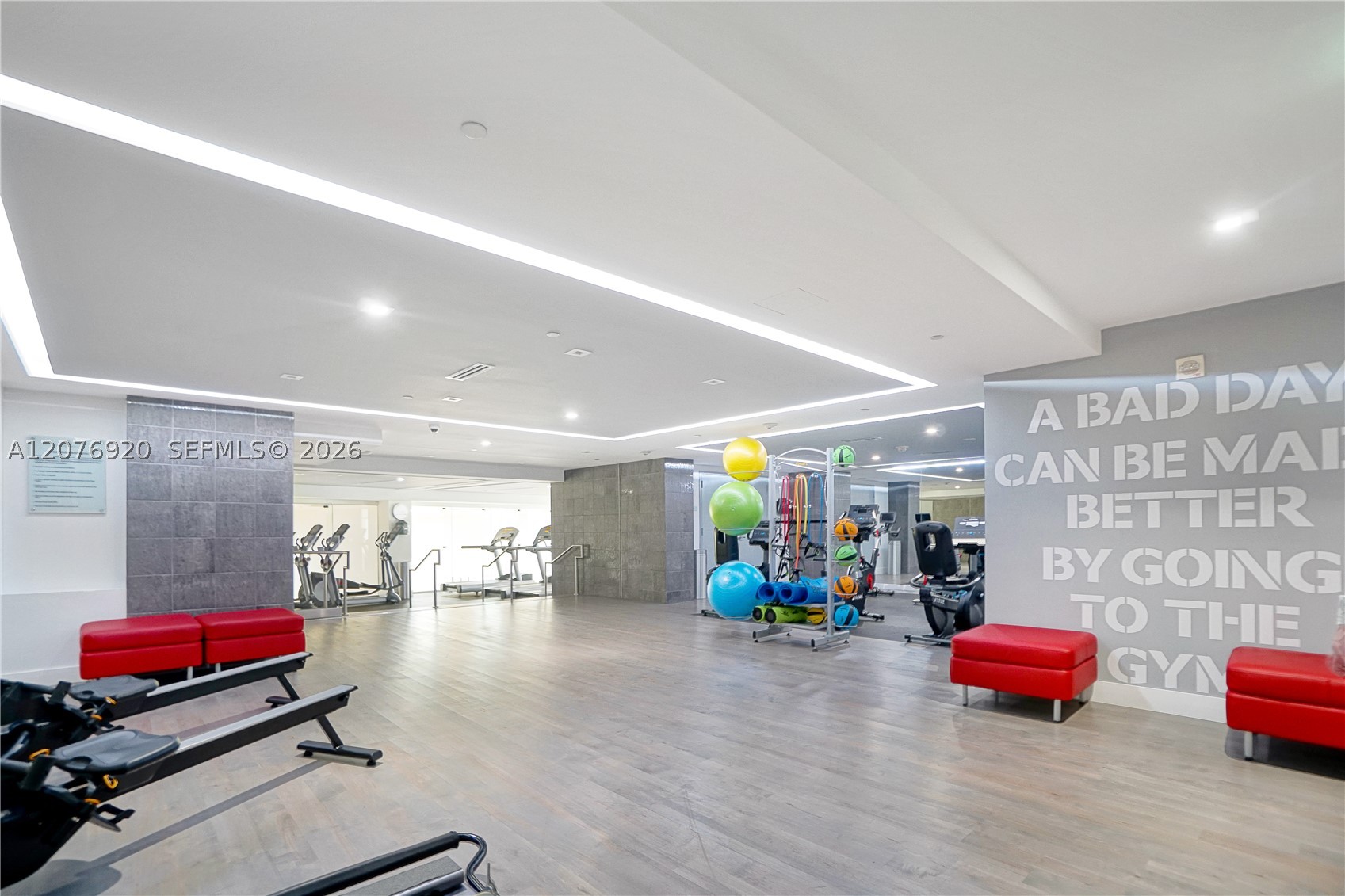 901 Brickell Key Blvd #1807 Miami, FL 33131