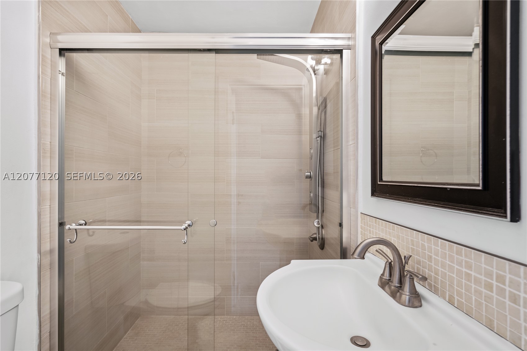 2830 NE 56th Ct Fort Lauderdale, FL 33308
