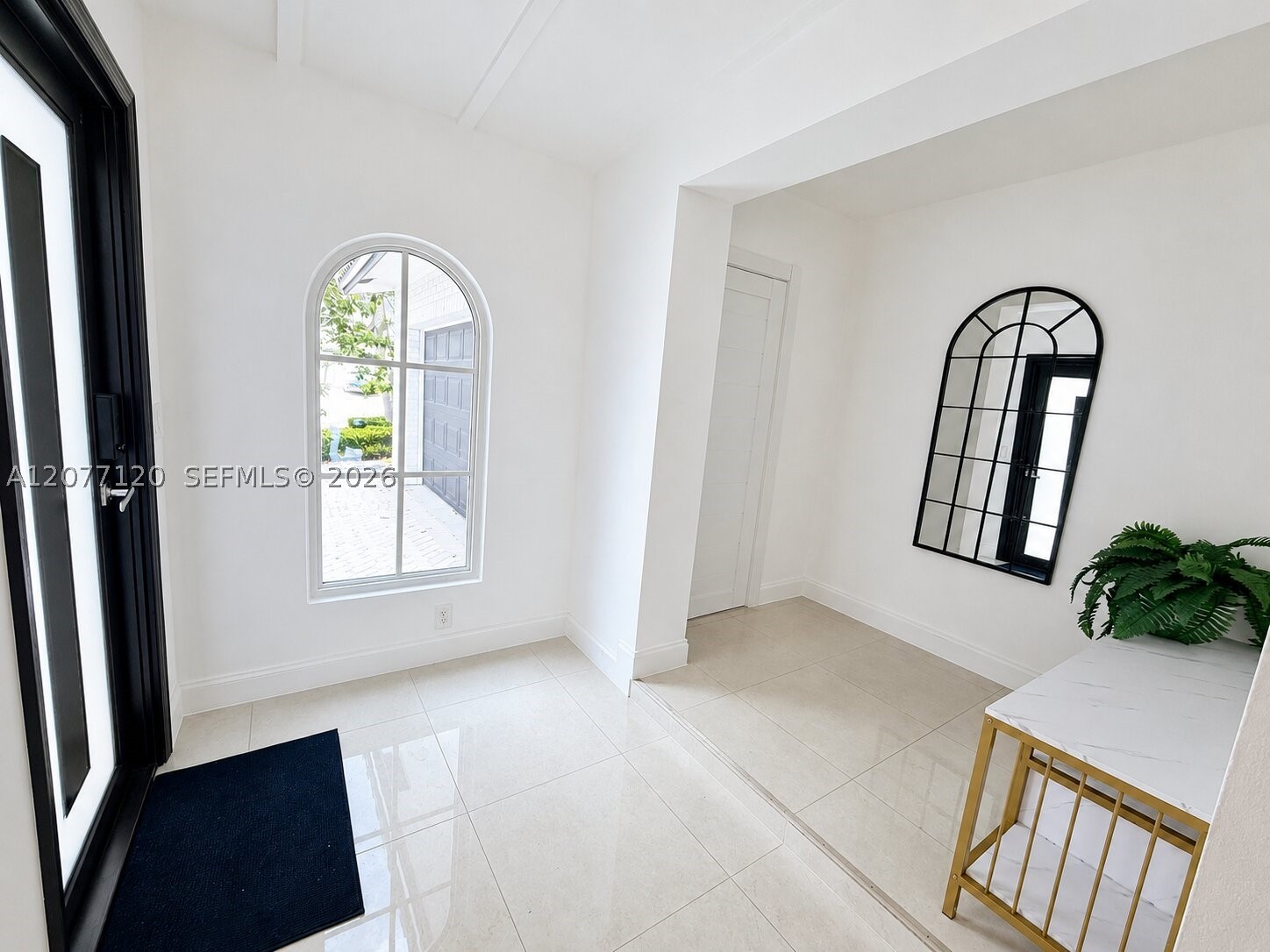 2830 NE 56th Ct Fort Lauderdale, FL 33308