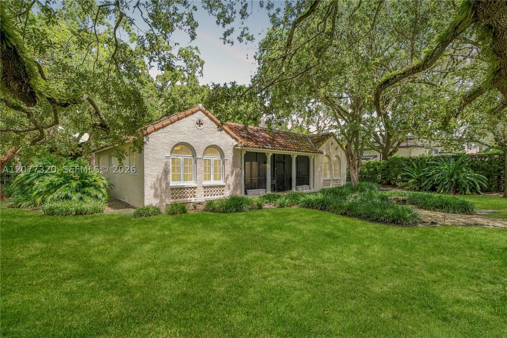 665 N Greenway Dr Coral Gables, FL 33134