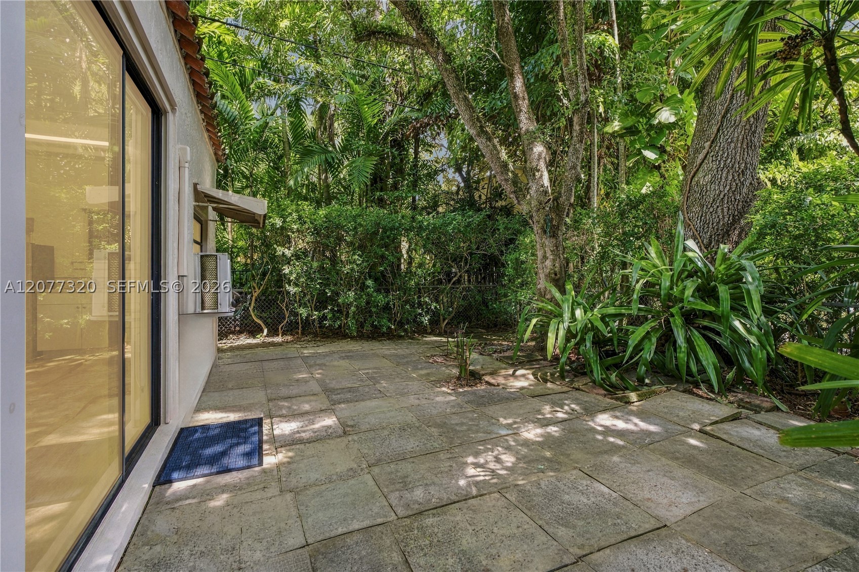 665 N Greenway Dr Coral Gables, FL 33134