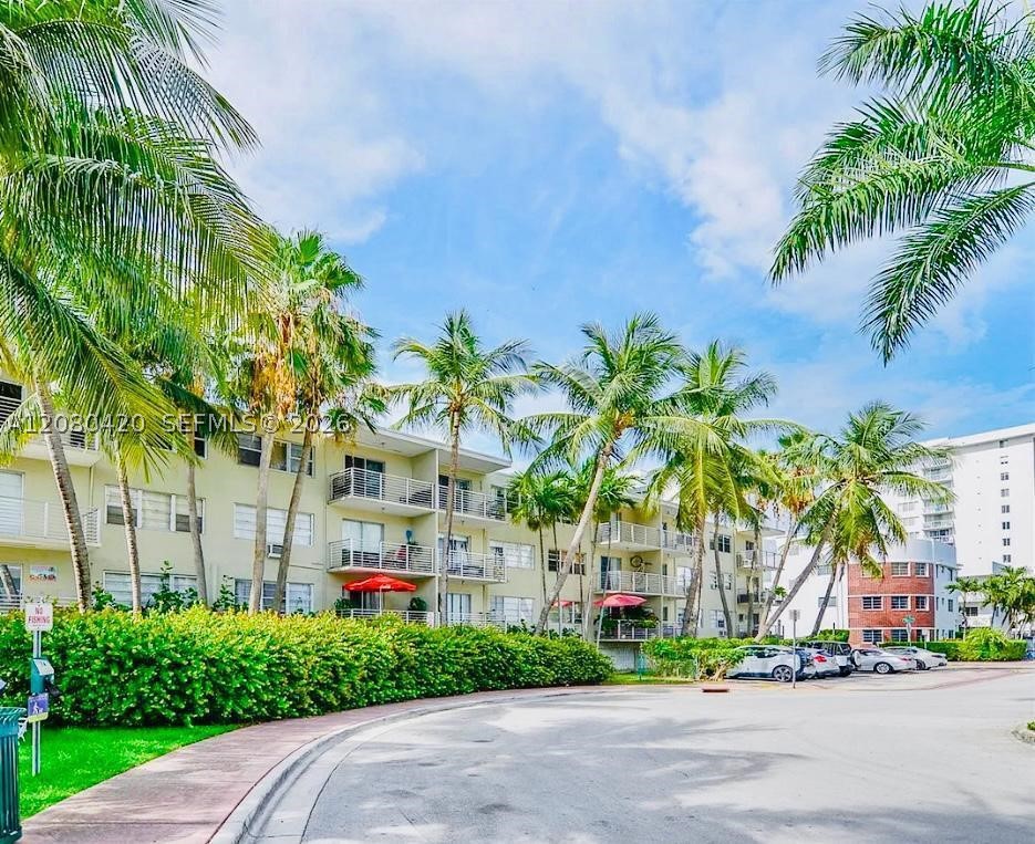 1441 Lincoln Rd #214