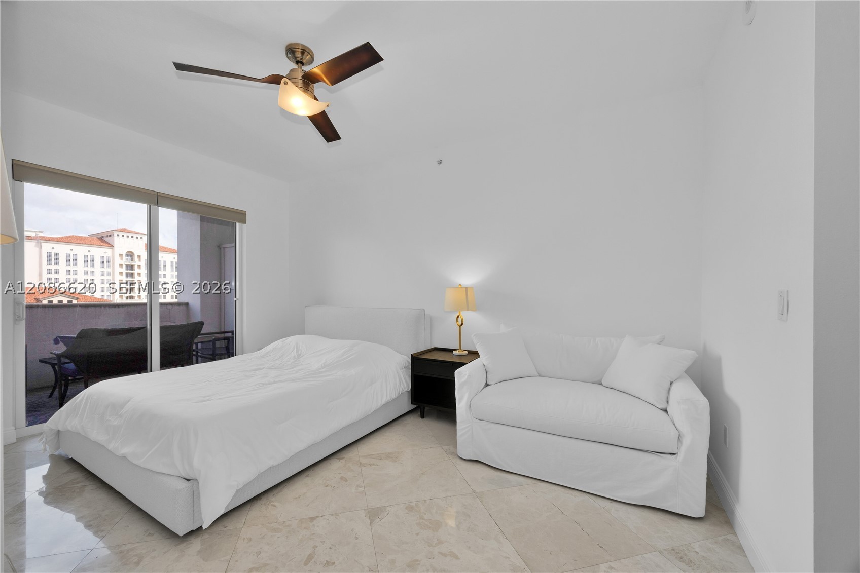 image Ten Aragon Condo16