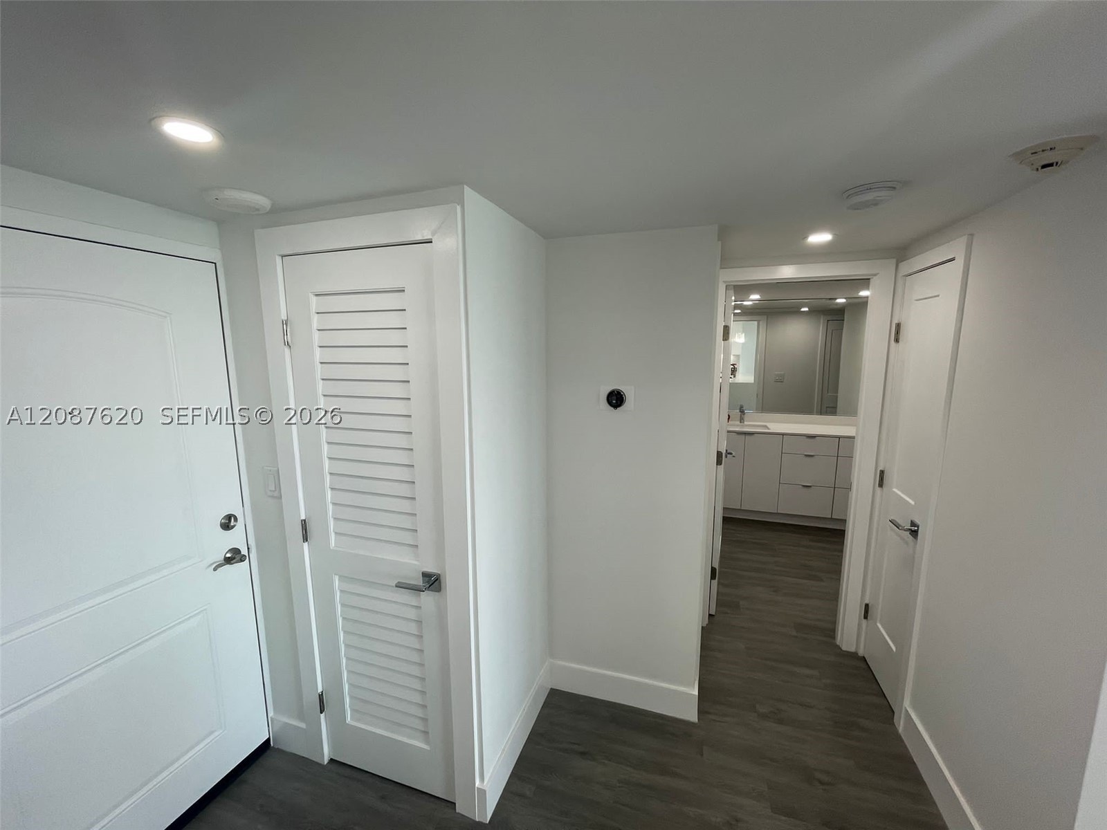 image Arlen House East9
