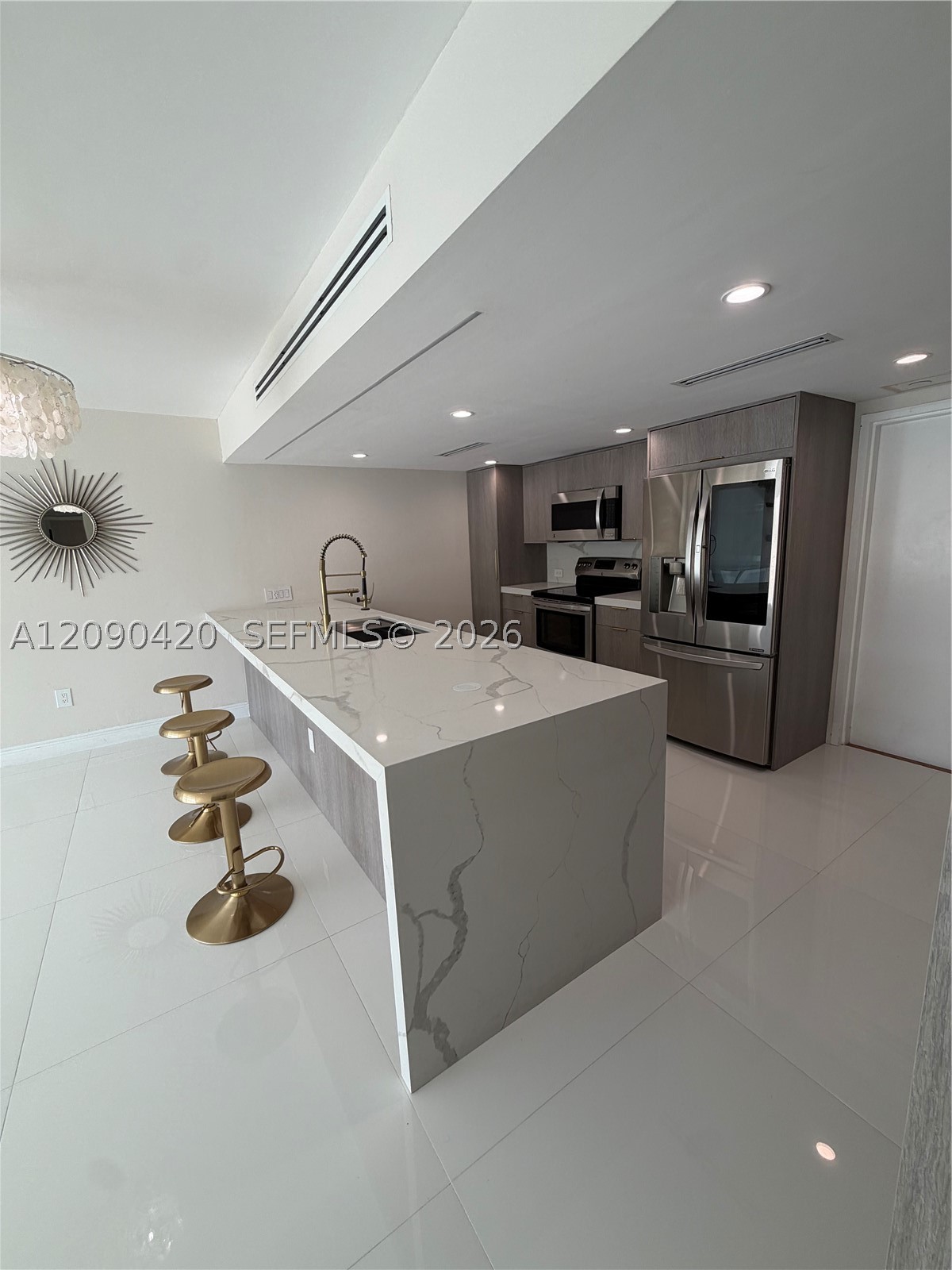 155 Ocean Ln Dr #413 Key Biscayne, FL 33149