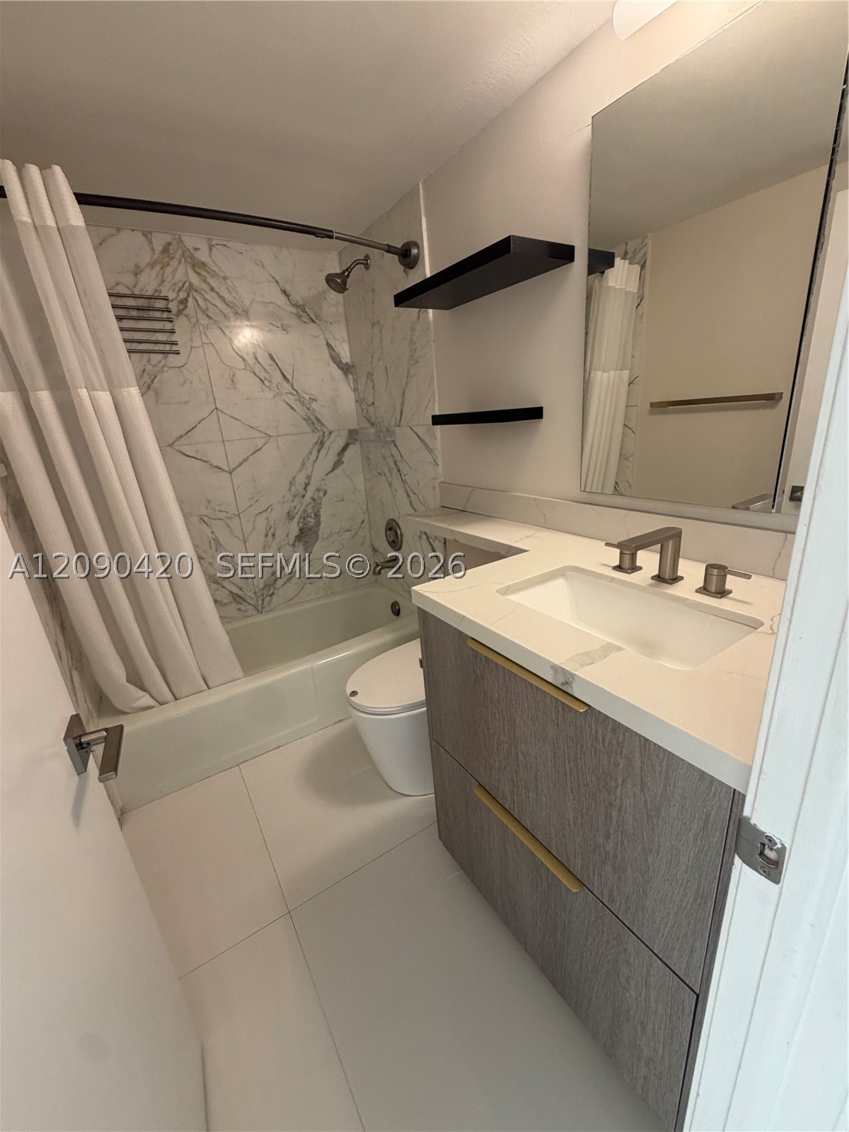 155 Ocean Ln Dr #413 Key Biscayne, FL 33149