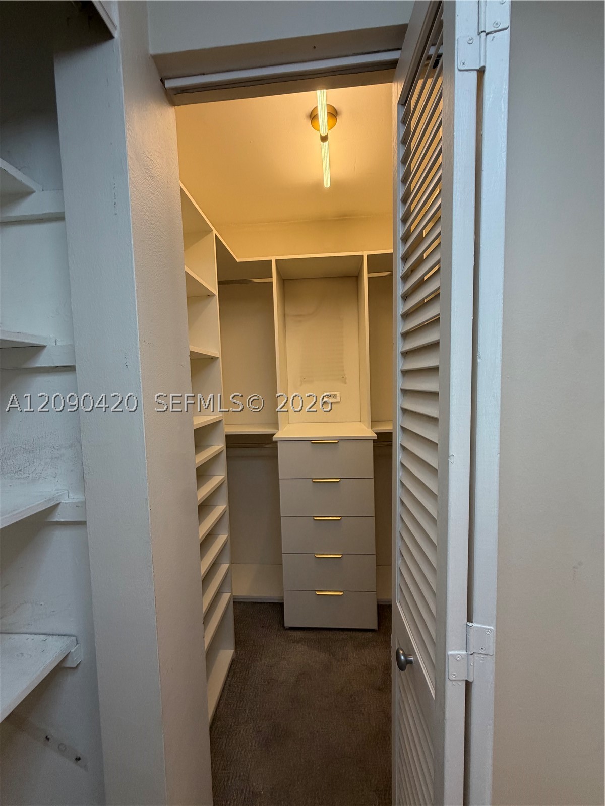 155 Ocean Ln Dr #413 Key Biscayne, FL 33149