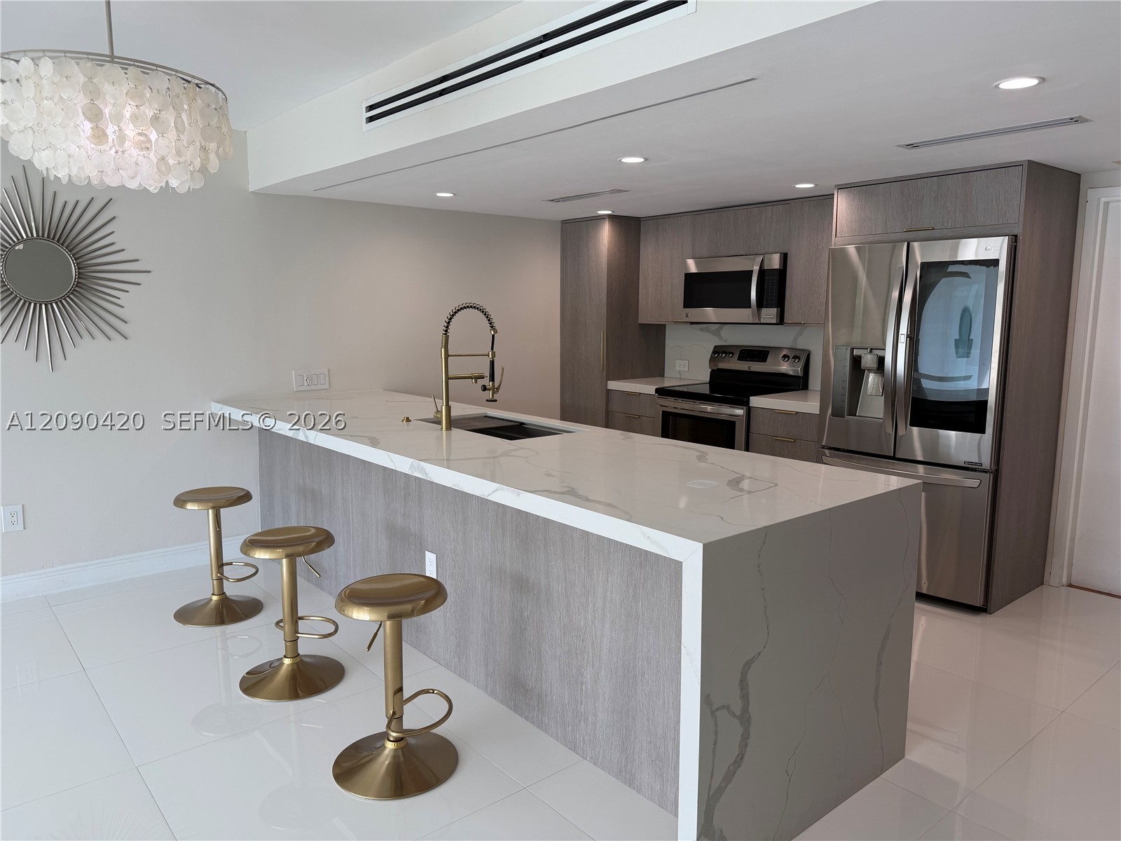 155 Ocean Ln Dr #413 Key Biscayne, FL 33149