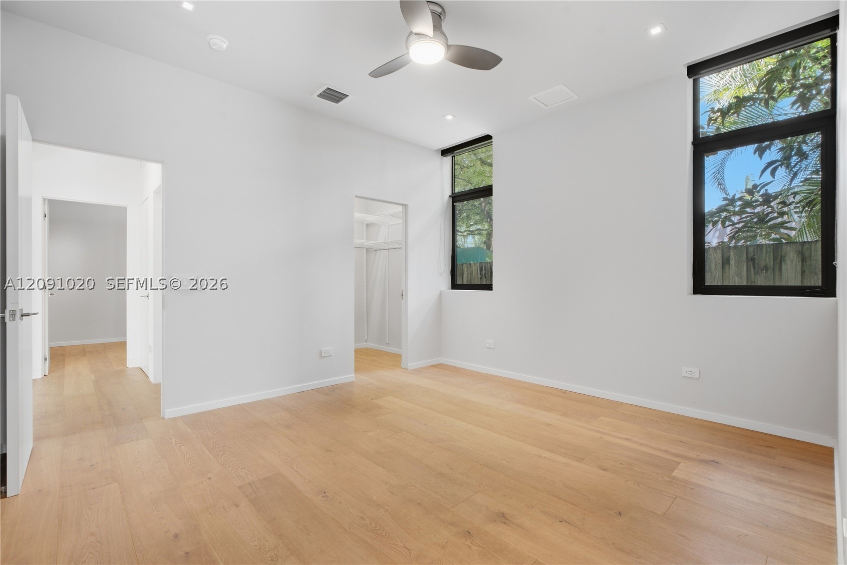 2803 Crystal Ct Miami, FL 33133