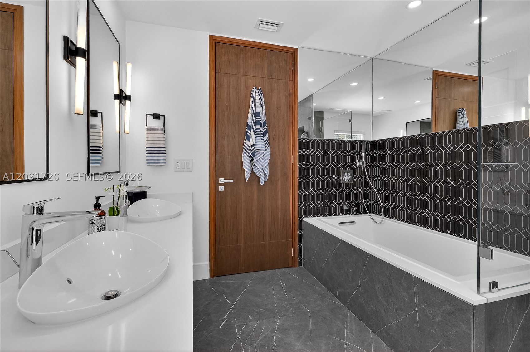 1109 Almeria Ave Coral Gables, FL 33134