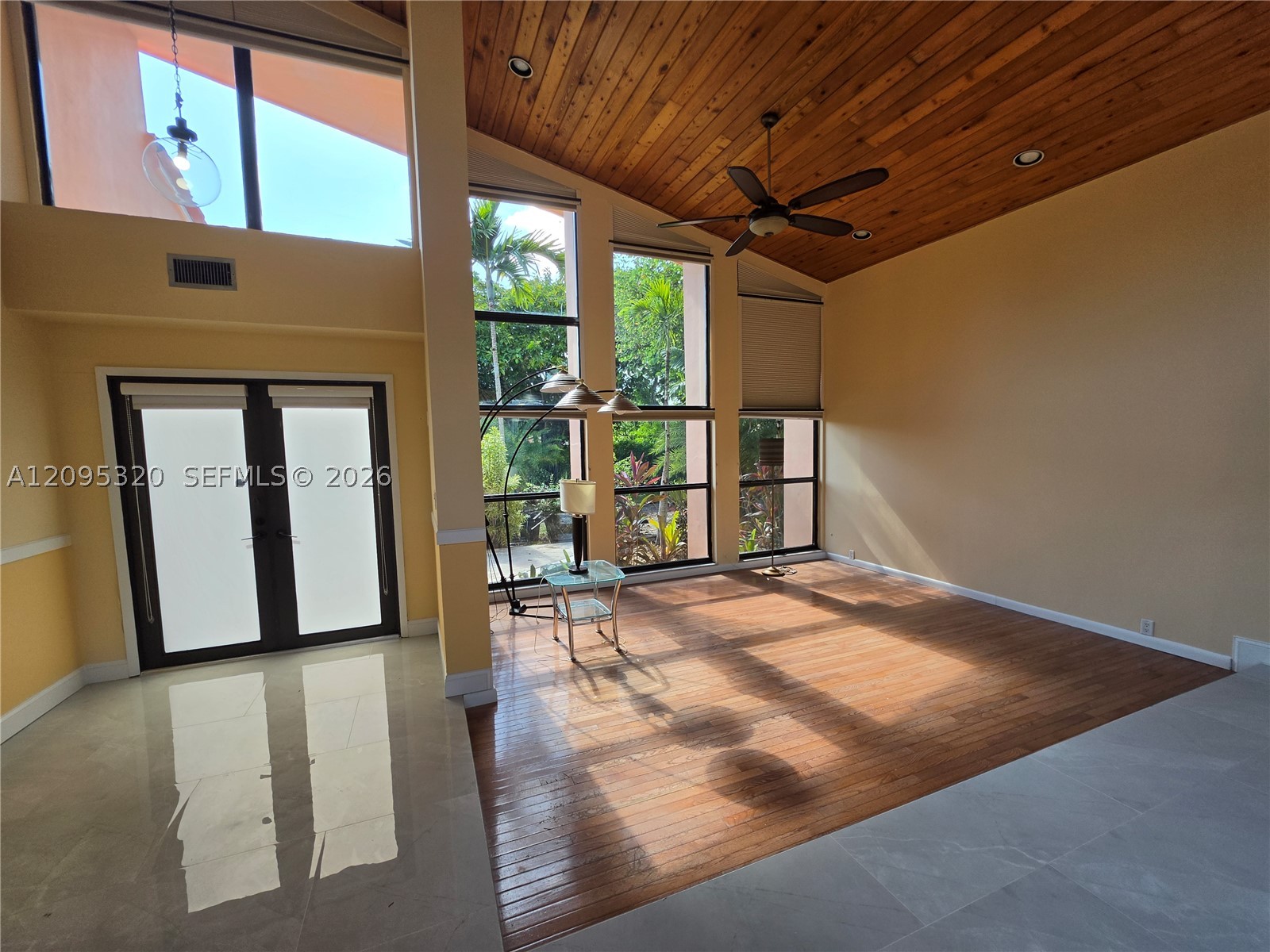 10204 SW 96th Ct Miami, FL 33176