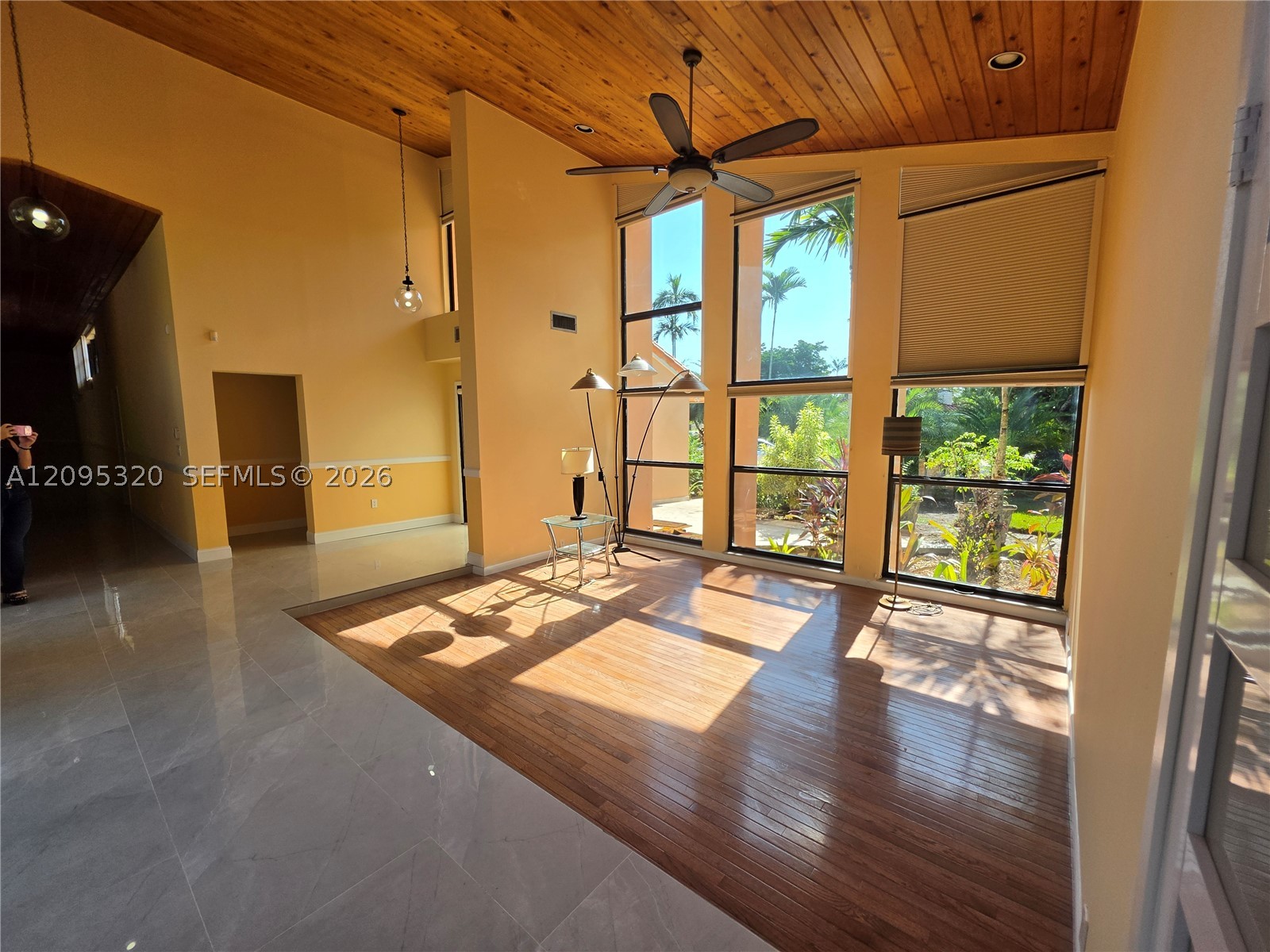 10204 SW 96th Ct Miami, FL 33176