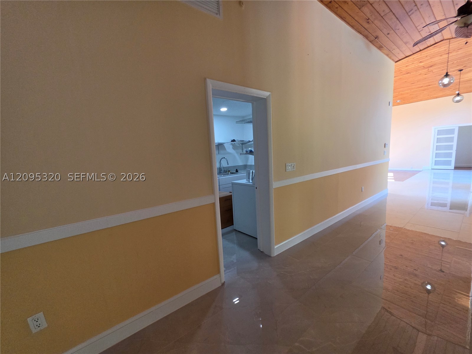 10204 SW 96th Ct Miami, FL 33176