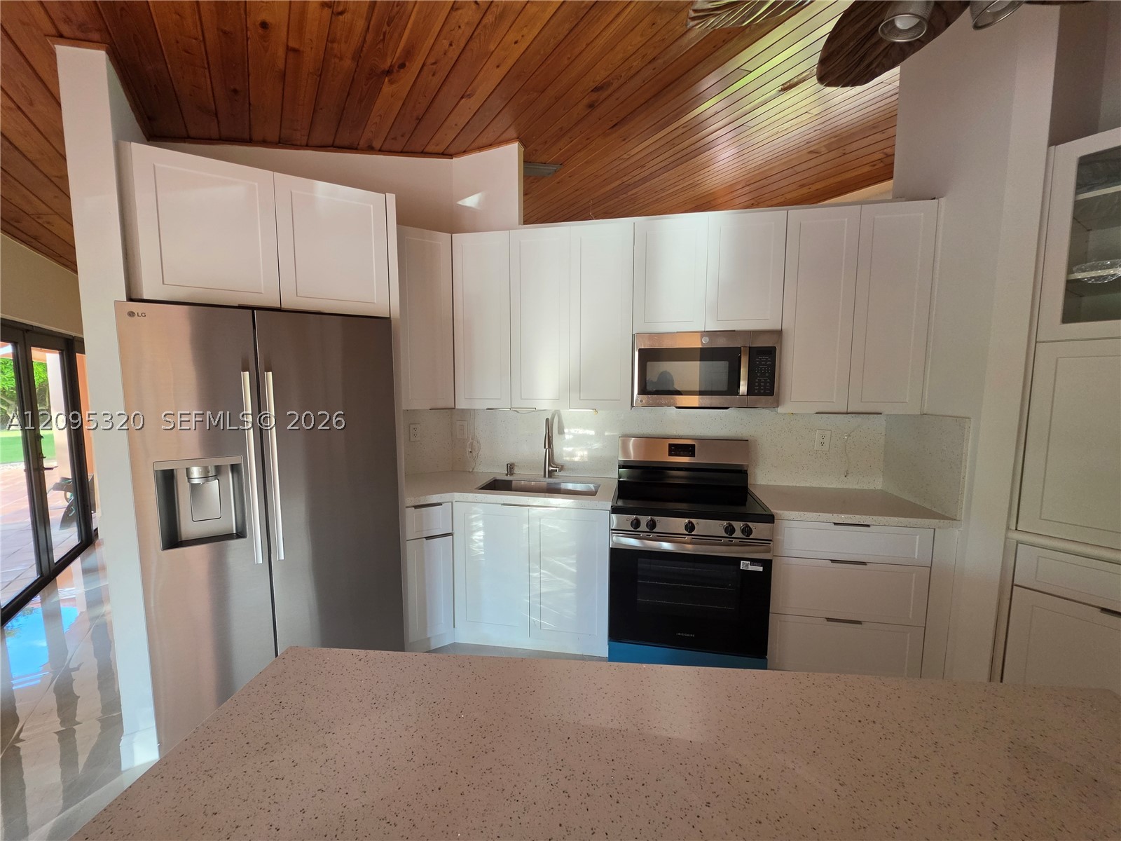 10204 SW 96th Ct Miami, FL 33176