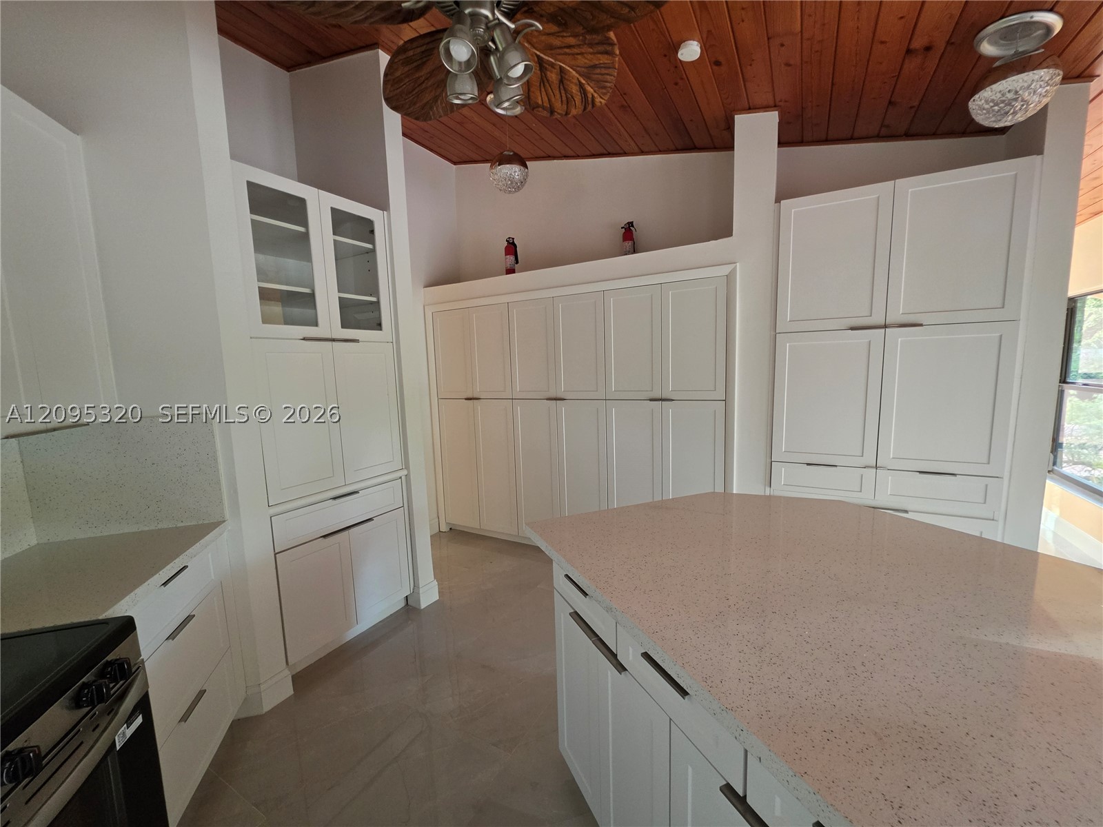 10204 SW 96th Ct Miami, FL 33176