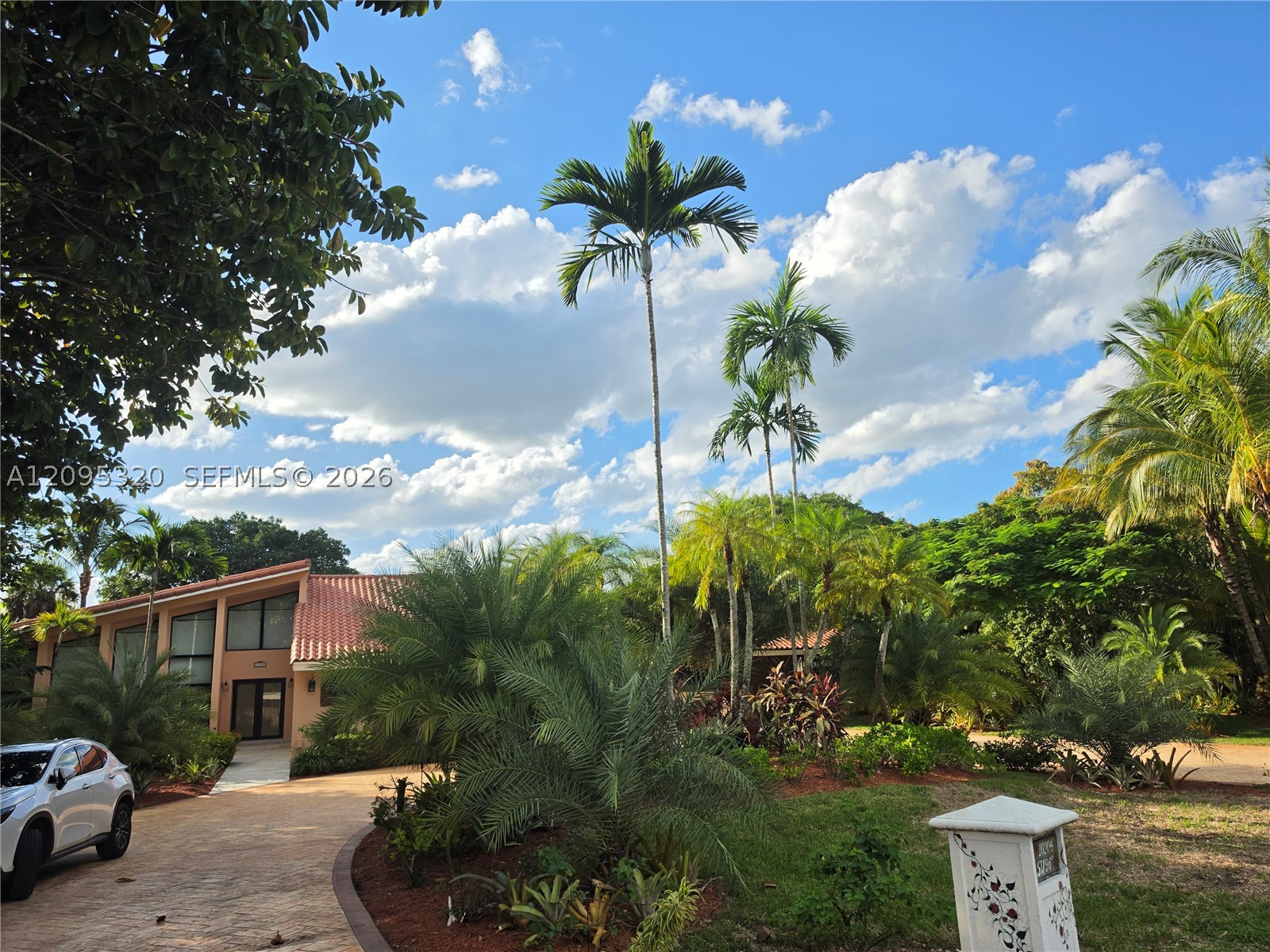 10204 SW 96th Ct Miami, FL 33176
