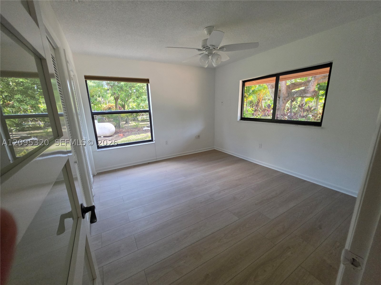 10204 SW 96th Ct Miami, FL 33176