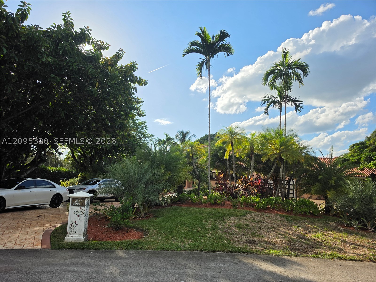 10204 SW 96th Ct Miami, FL 33176