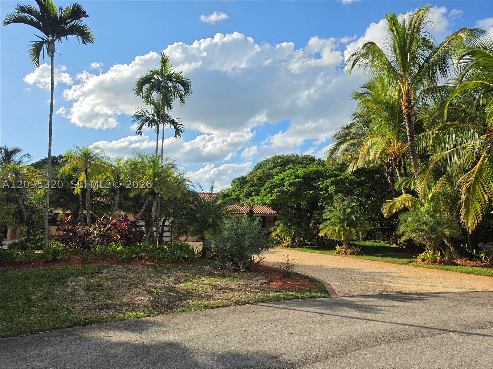 10204 SW 96th Ct Miami, FL 33176