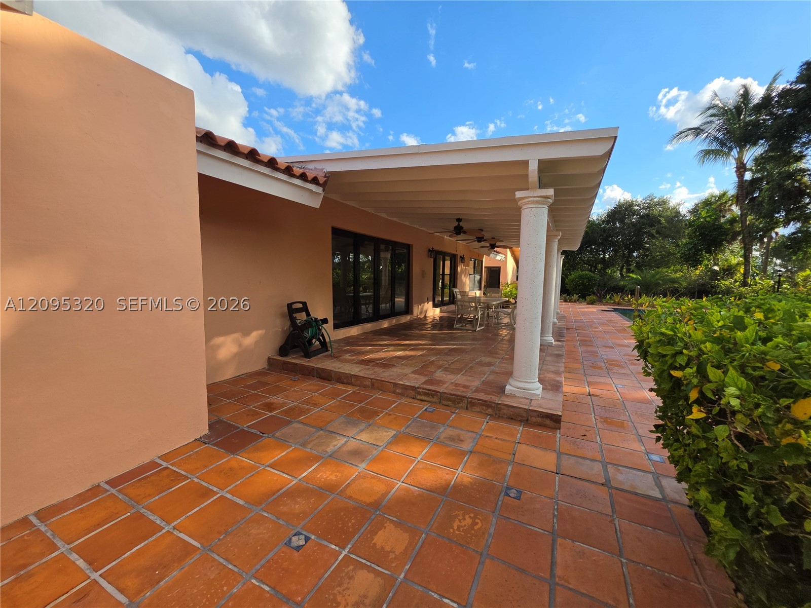 10204 SW 96th Ct Miami, FL 33176