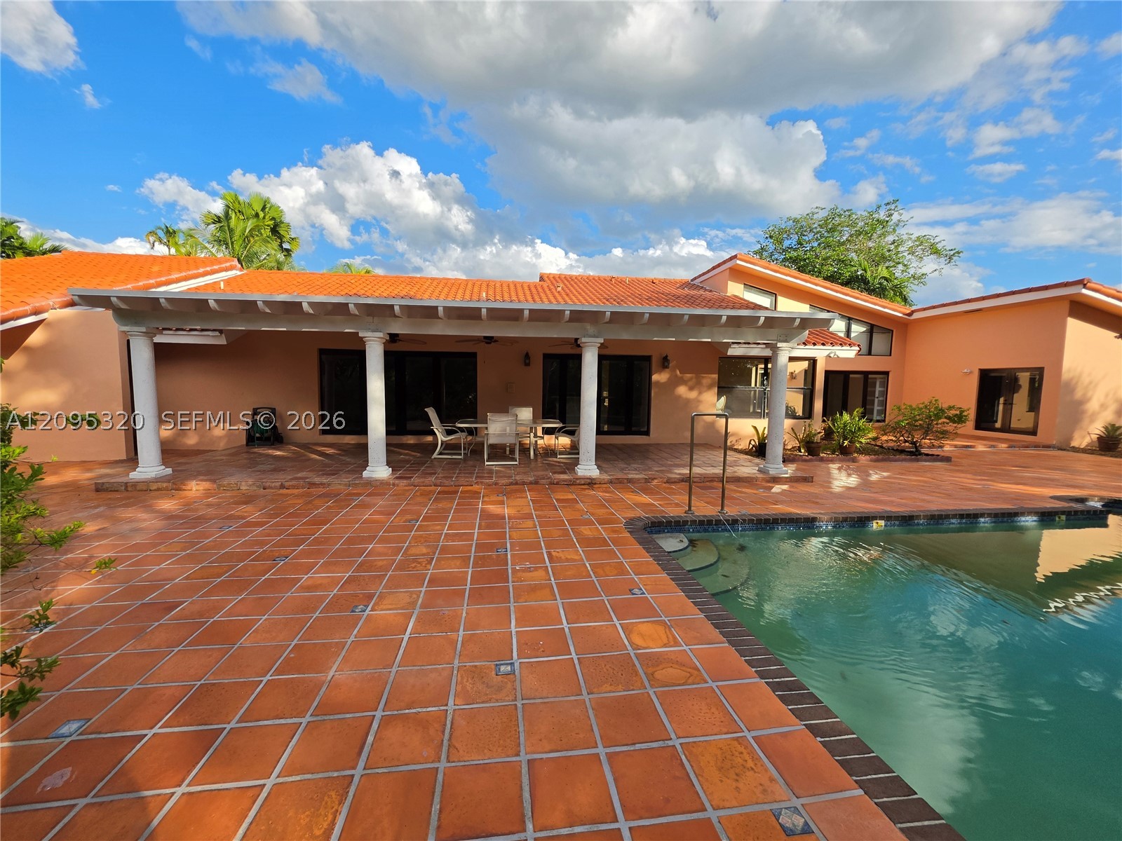10204 SW 96th Ct Miami, FL 33176