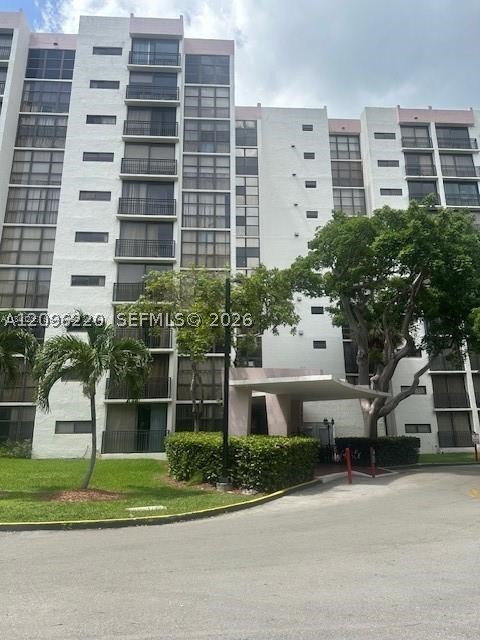17021 N Bay Rd #521