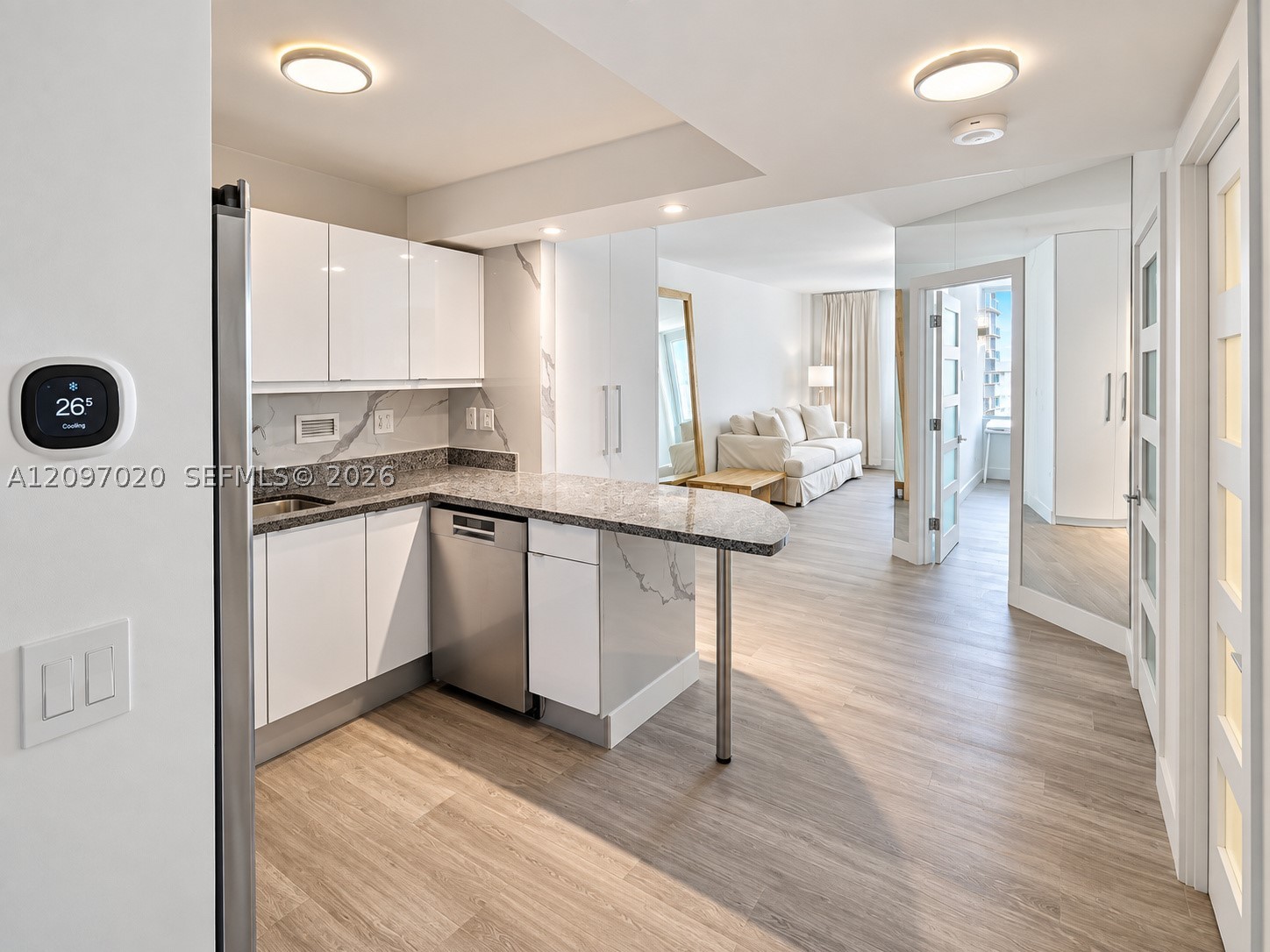 2301 Collins Ave #742