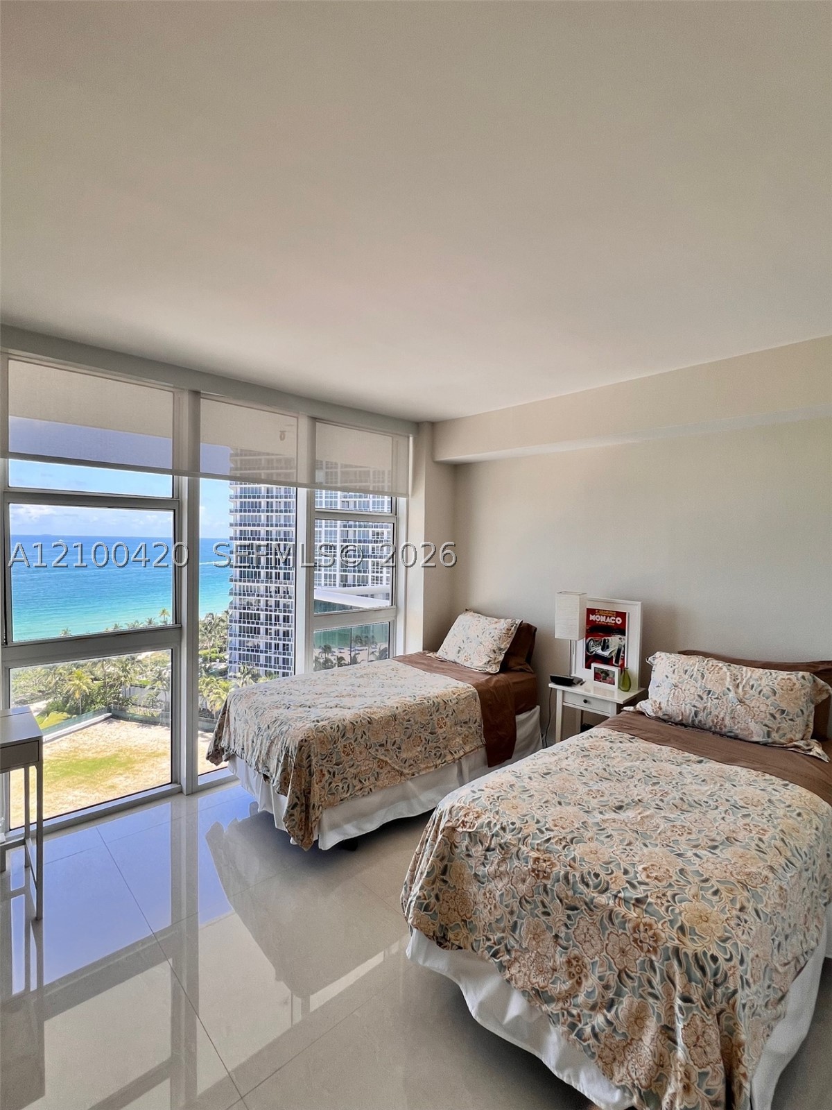image Harbour House12