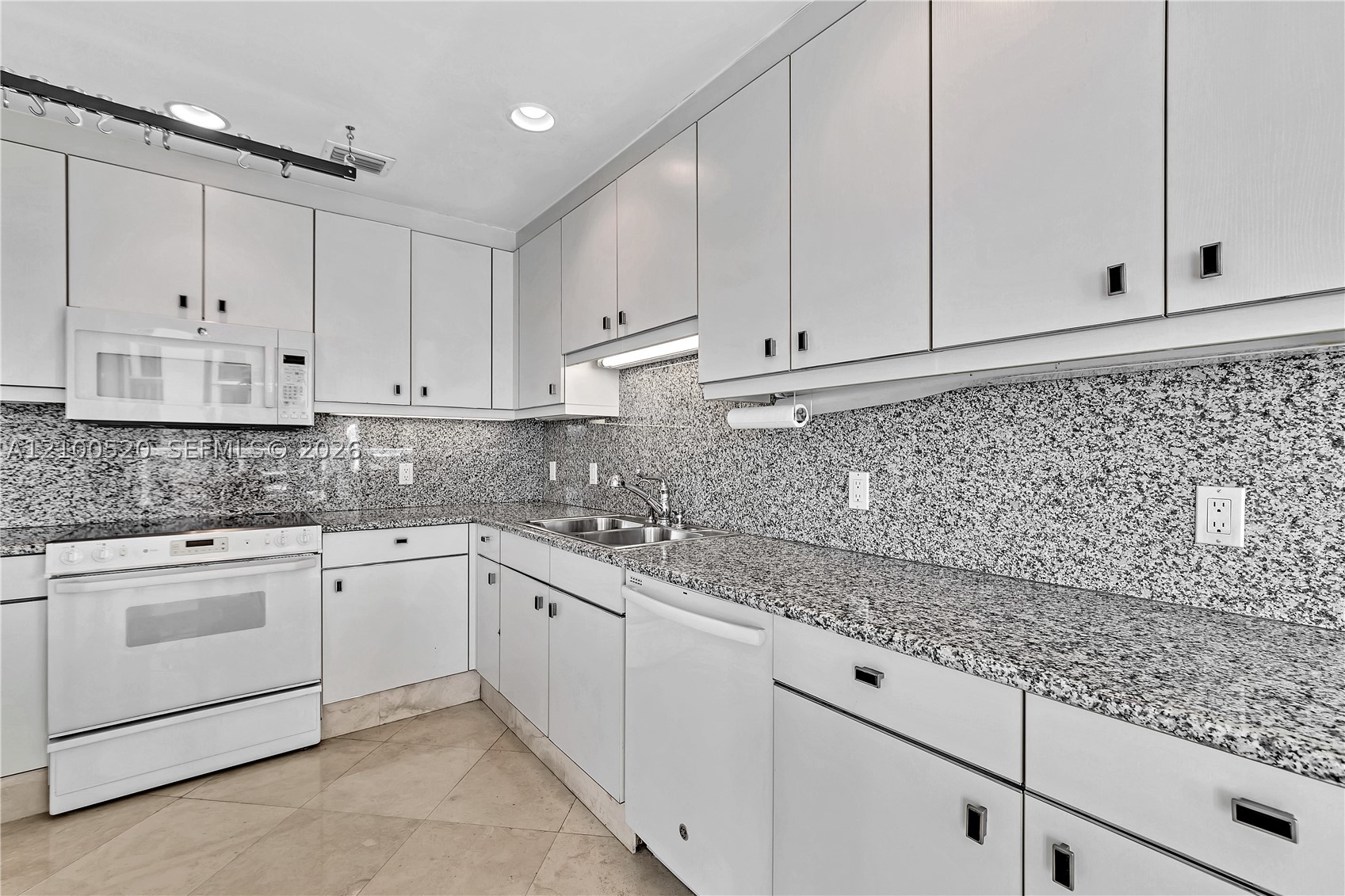 image The Palace at Bal Harbour32