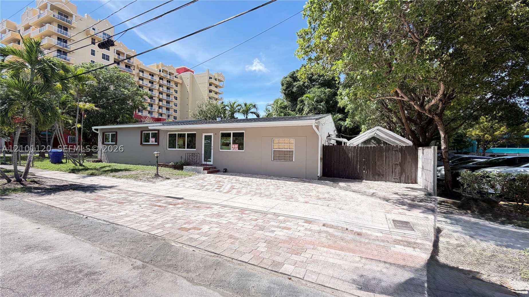 150 SW 41st Ave