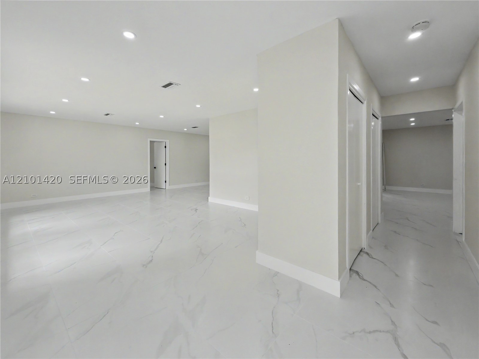 861 NW 72nd Ave Plantation, FL 33317