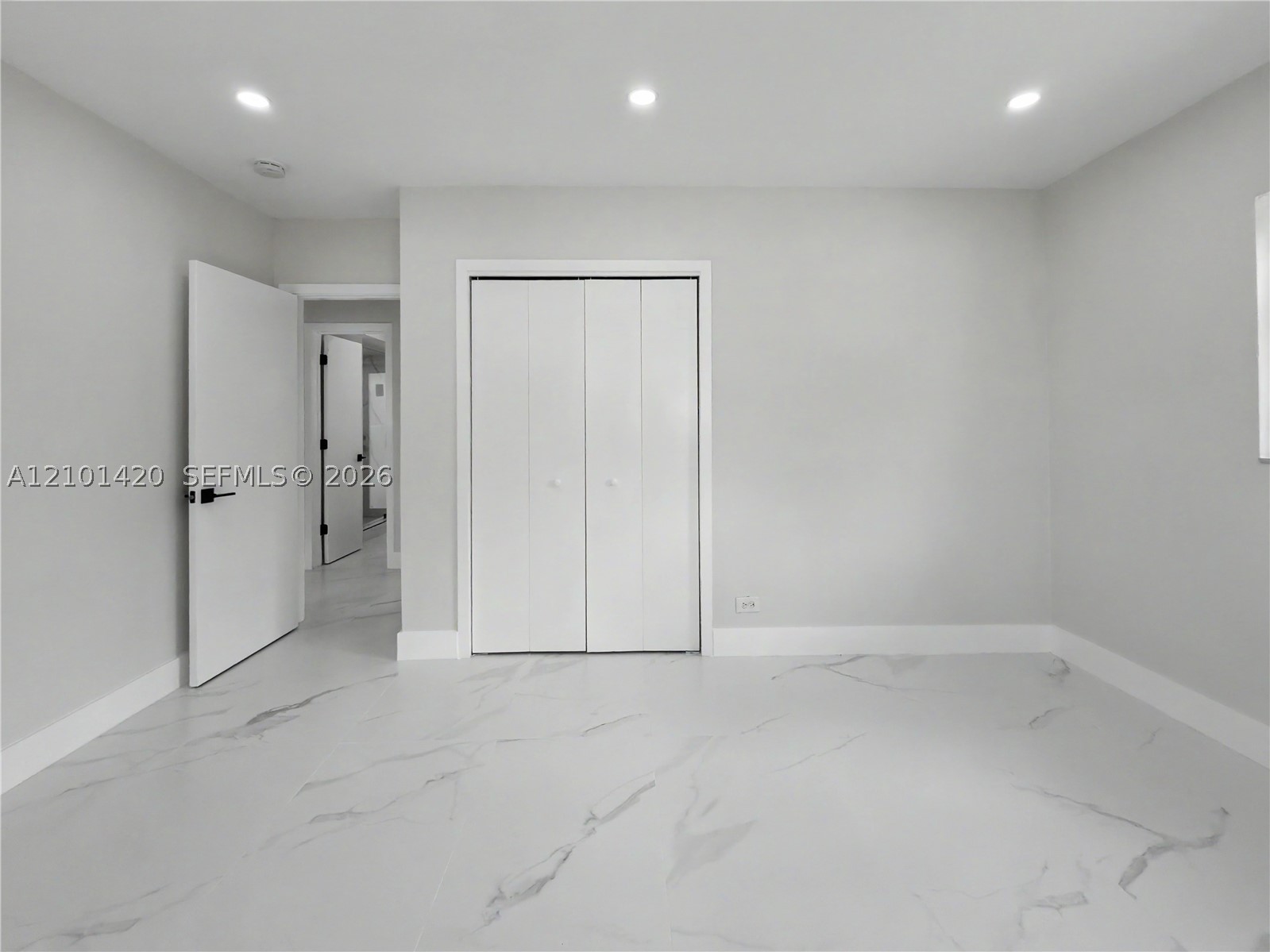 861 NW 72nd Ave Plantation, FL 33317