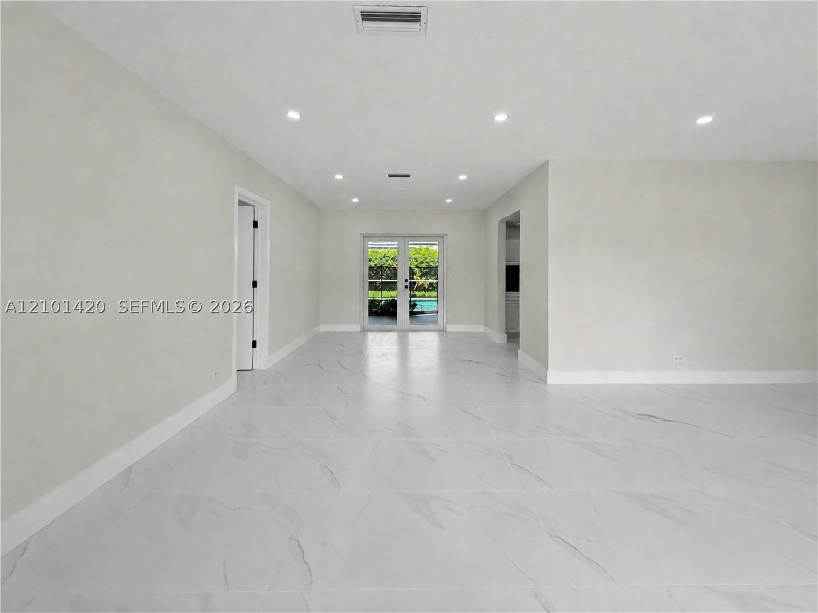 861 NW 72nd Ave Plantation, FL 33317