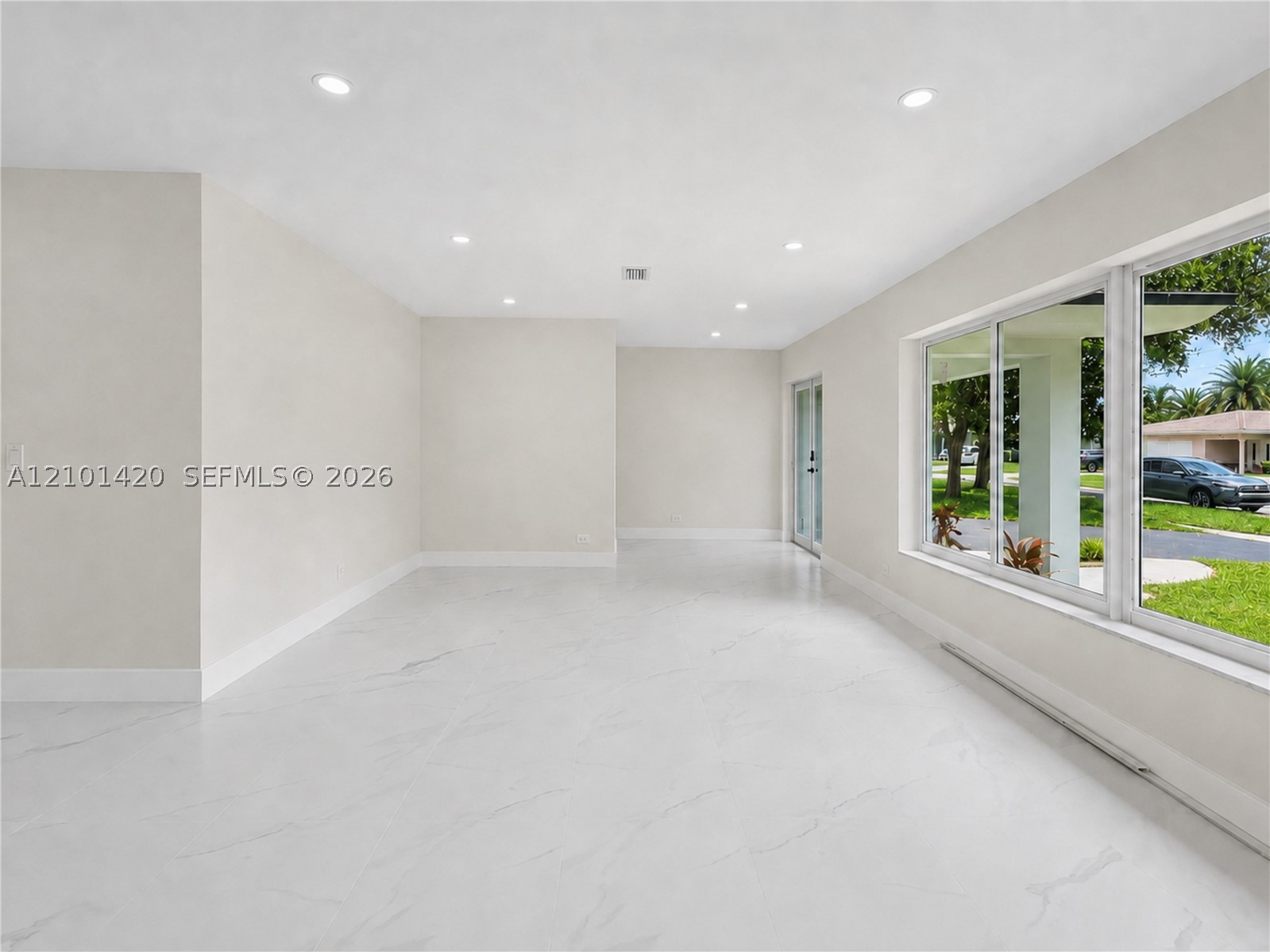 861 NW 72nd Ave Plantation, FL 33317