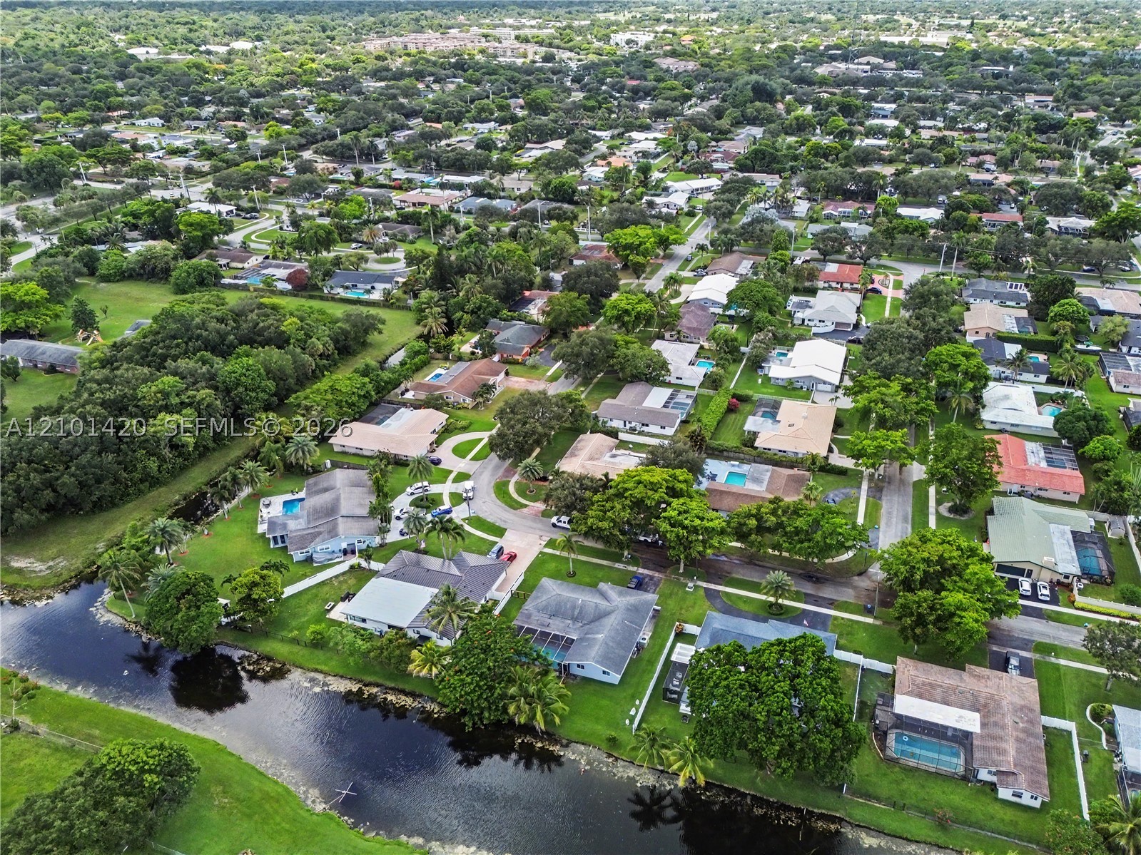 861 NW 72nd Ave Plantation, FL 33317