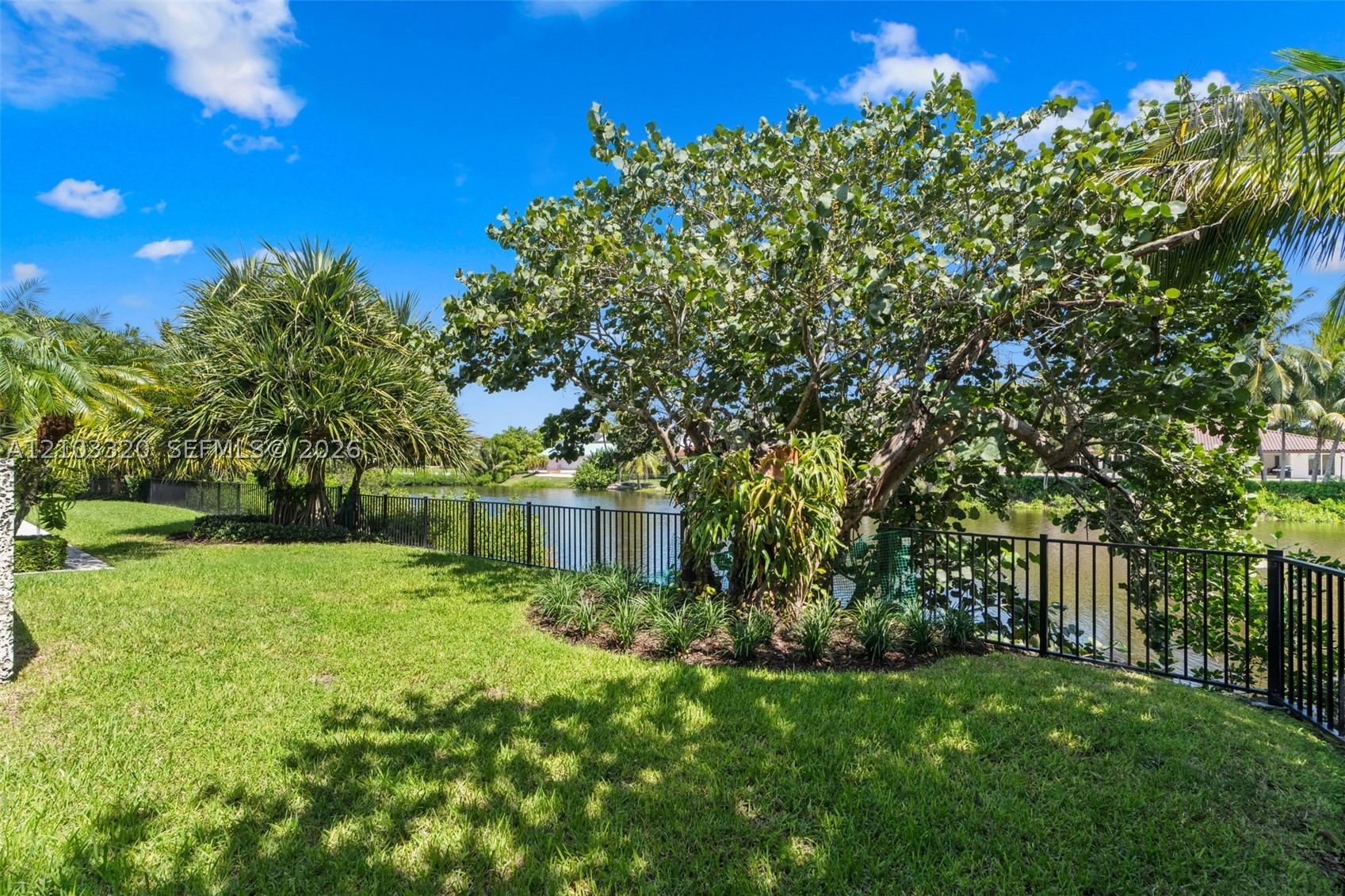 420 Rovino Ave Coral Gables, FL 33156