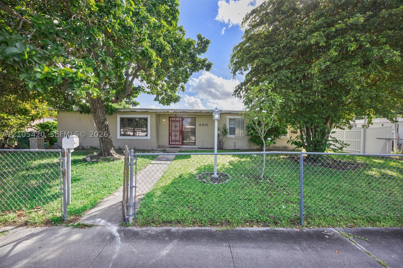 4415 SW 112th Pl