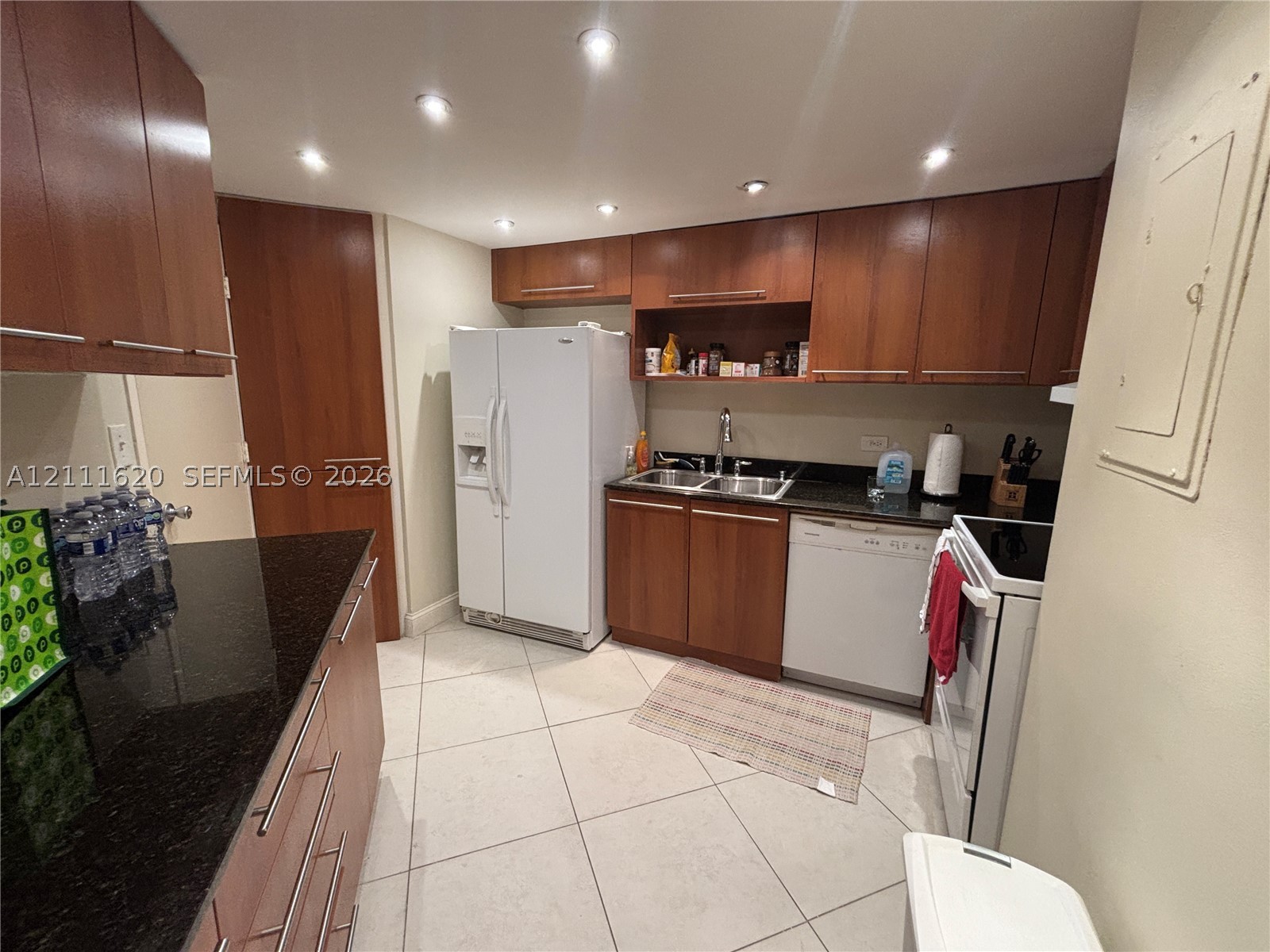801 Brickell Bay Dr #1265 Miami, FL 33131