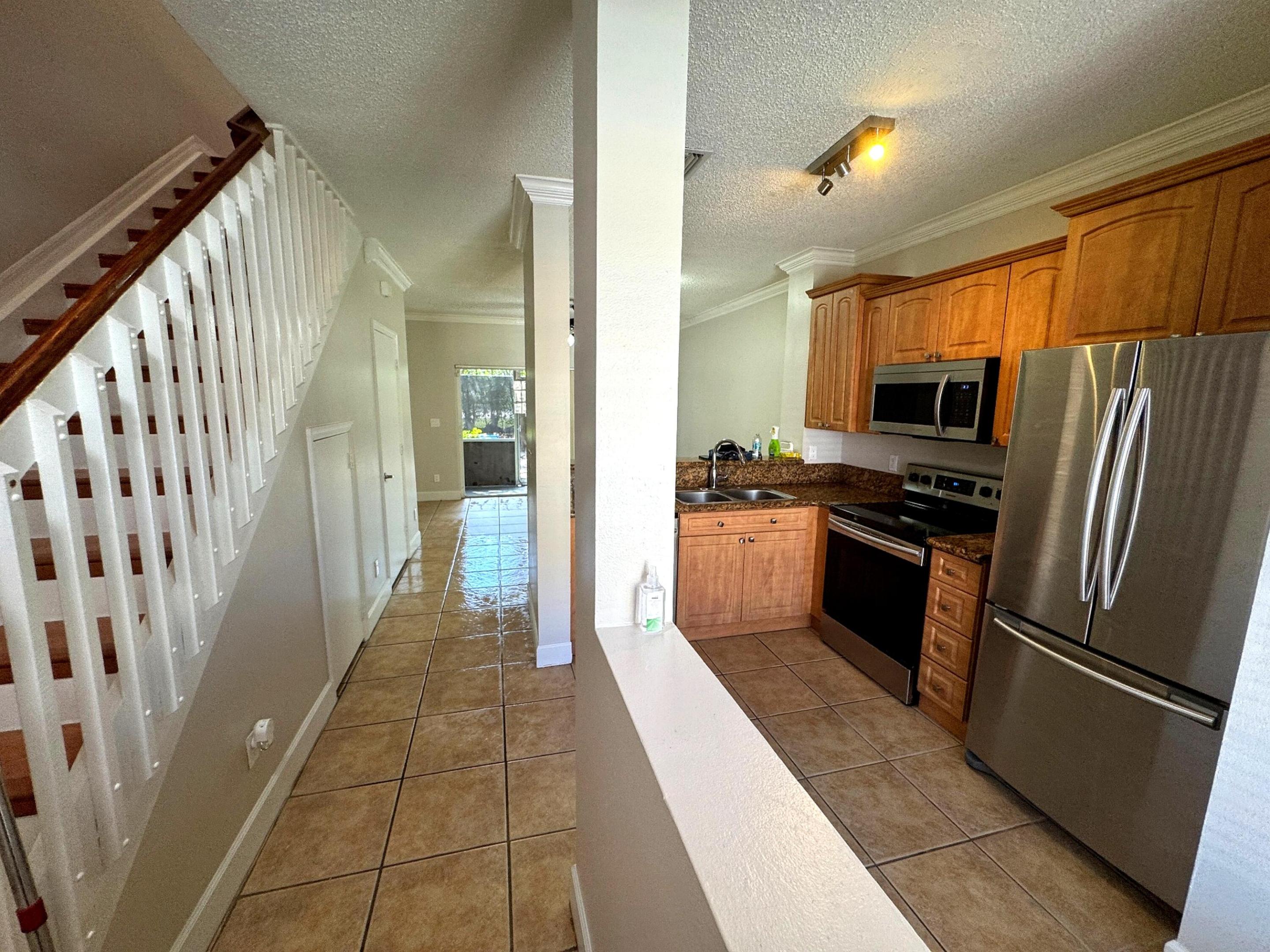 752 SW 122nd Pembroke Pines, FL 33025