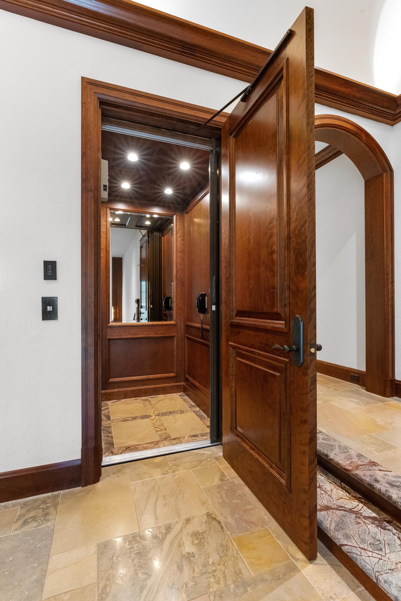 2325 NE 27th Lighthouse Point, FL 33064