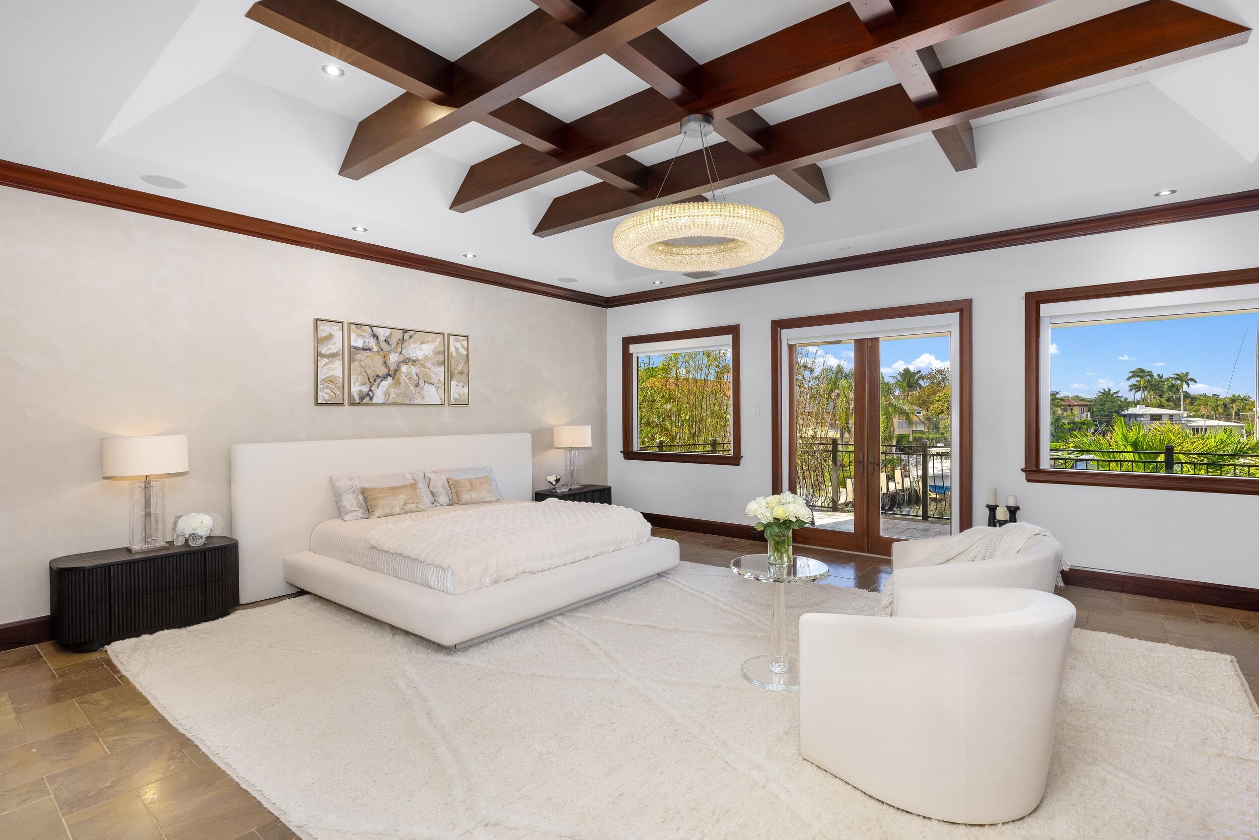 2325 NE 27th Lighthouse Point, FL 33064