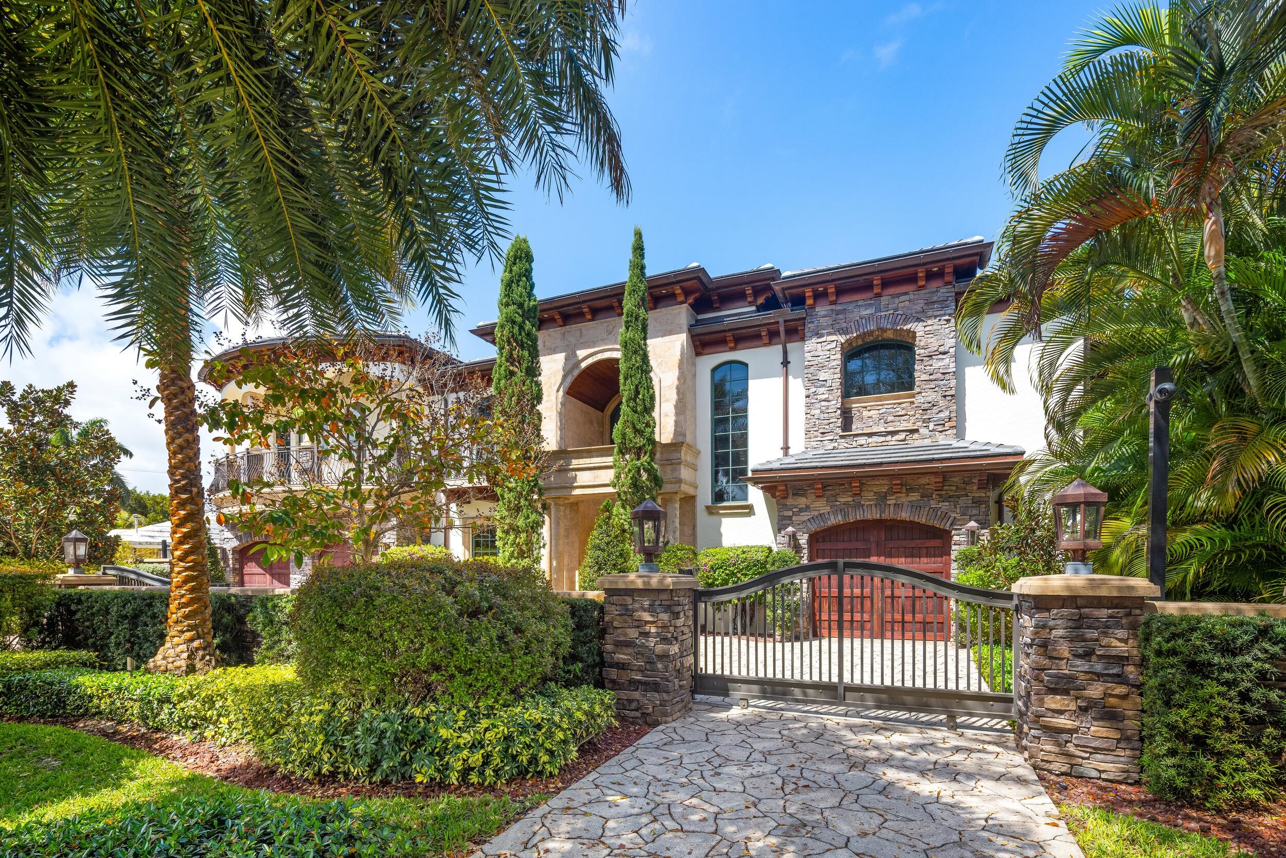 2325 NE 27th Lighthouse Point, FL 33064