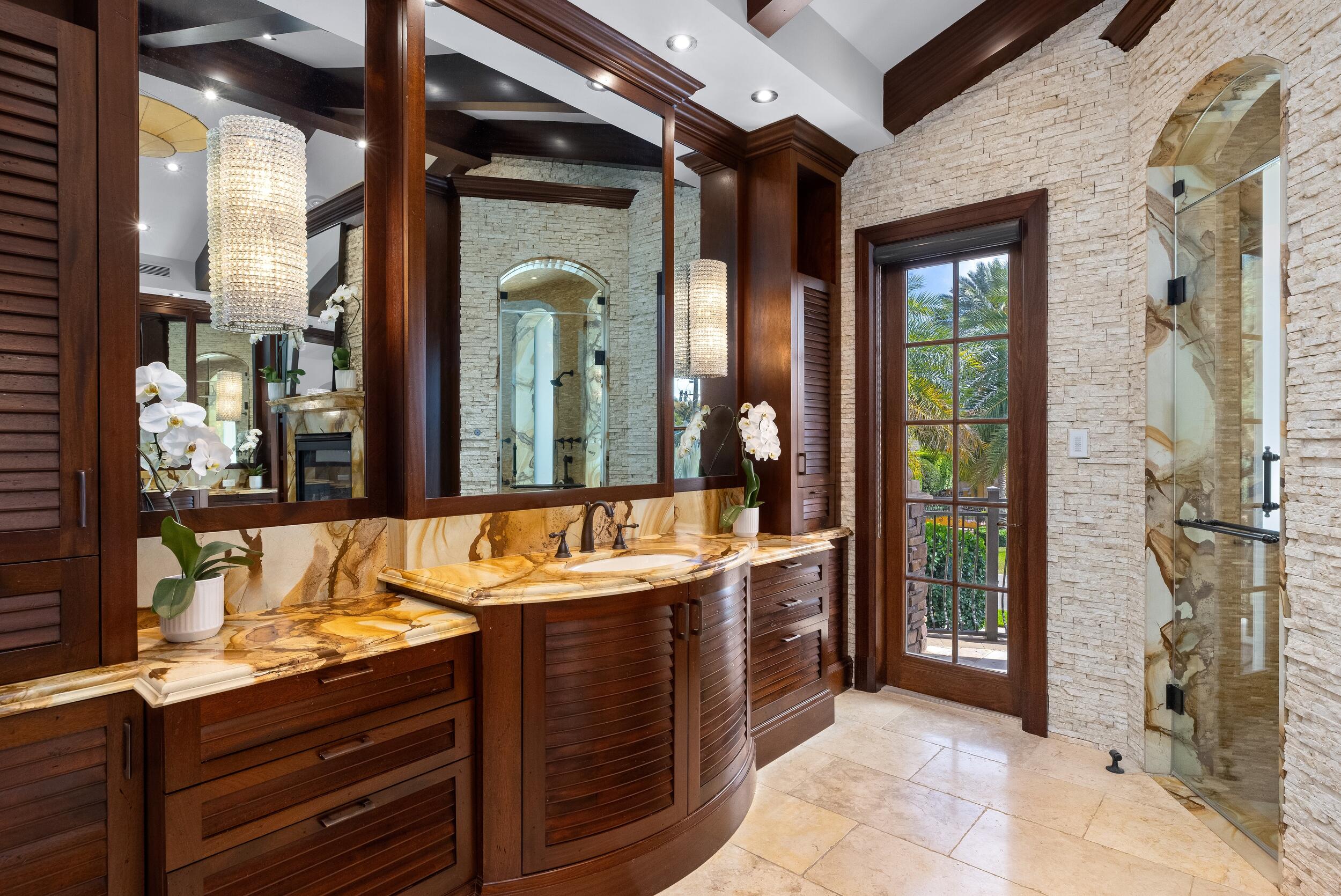 2325 NE 27th Lighthouse Point, FL 33064