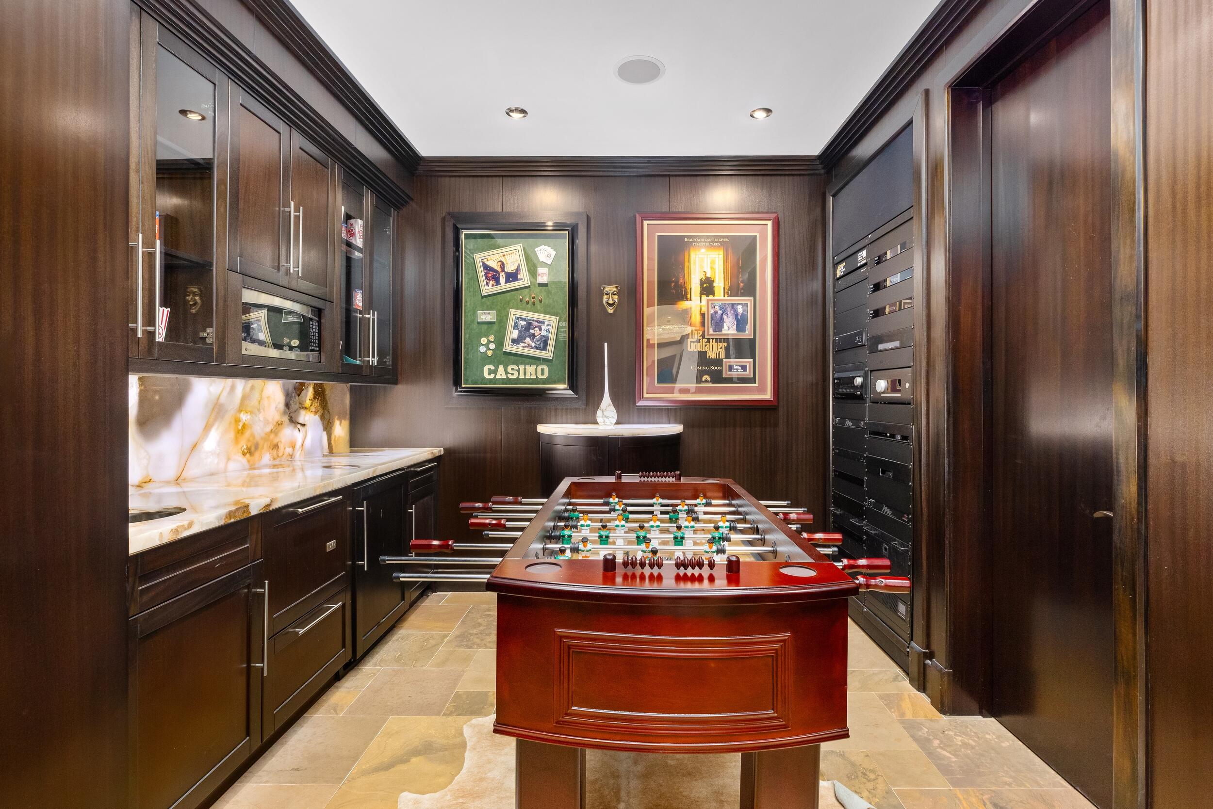 2325 NE 27th Lighthouse Point, FL 33064