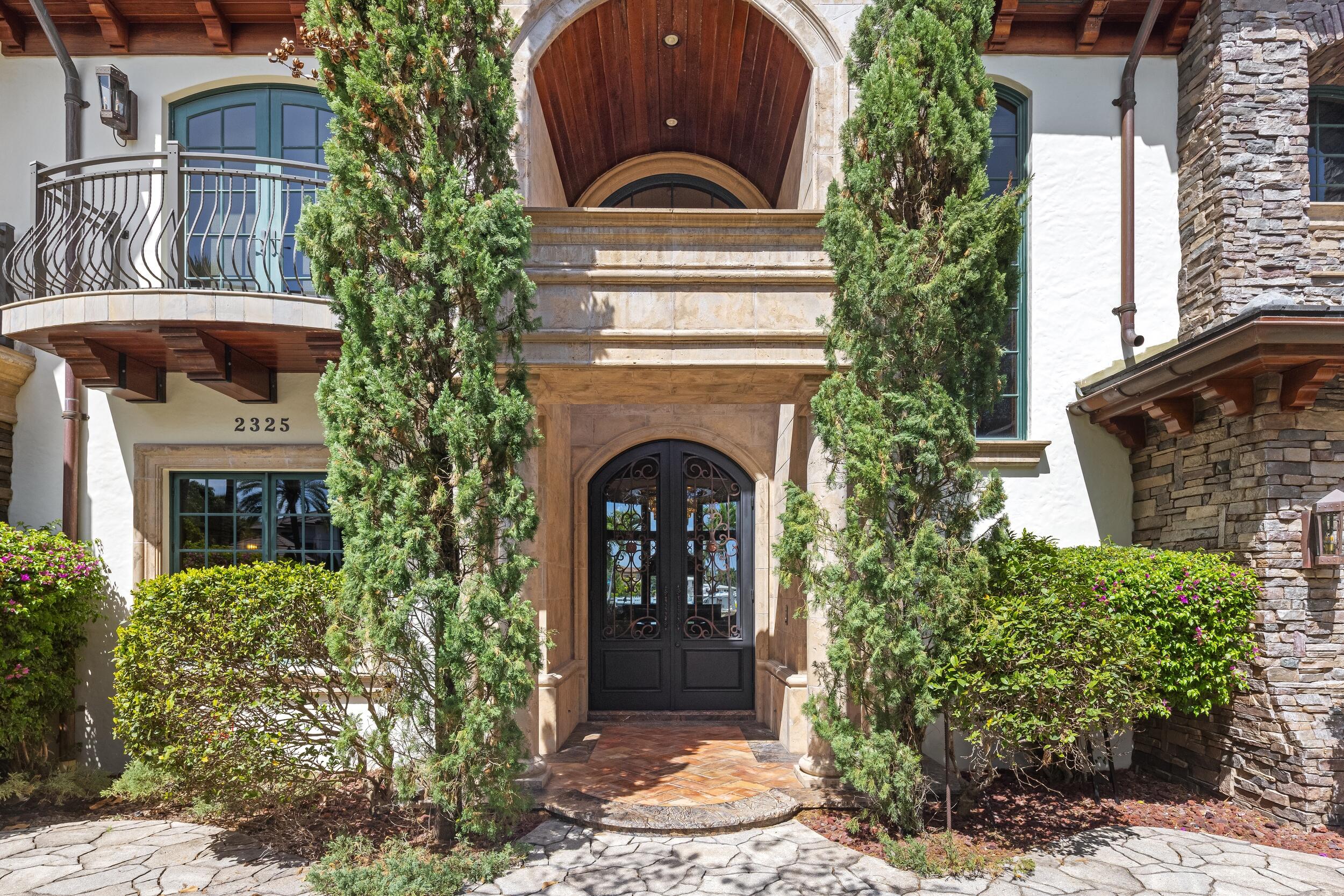 2325 NE 27th Lighthouse Point, FL 33064