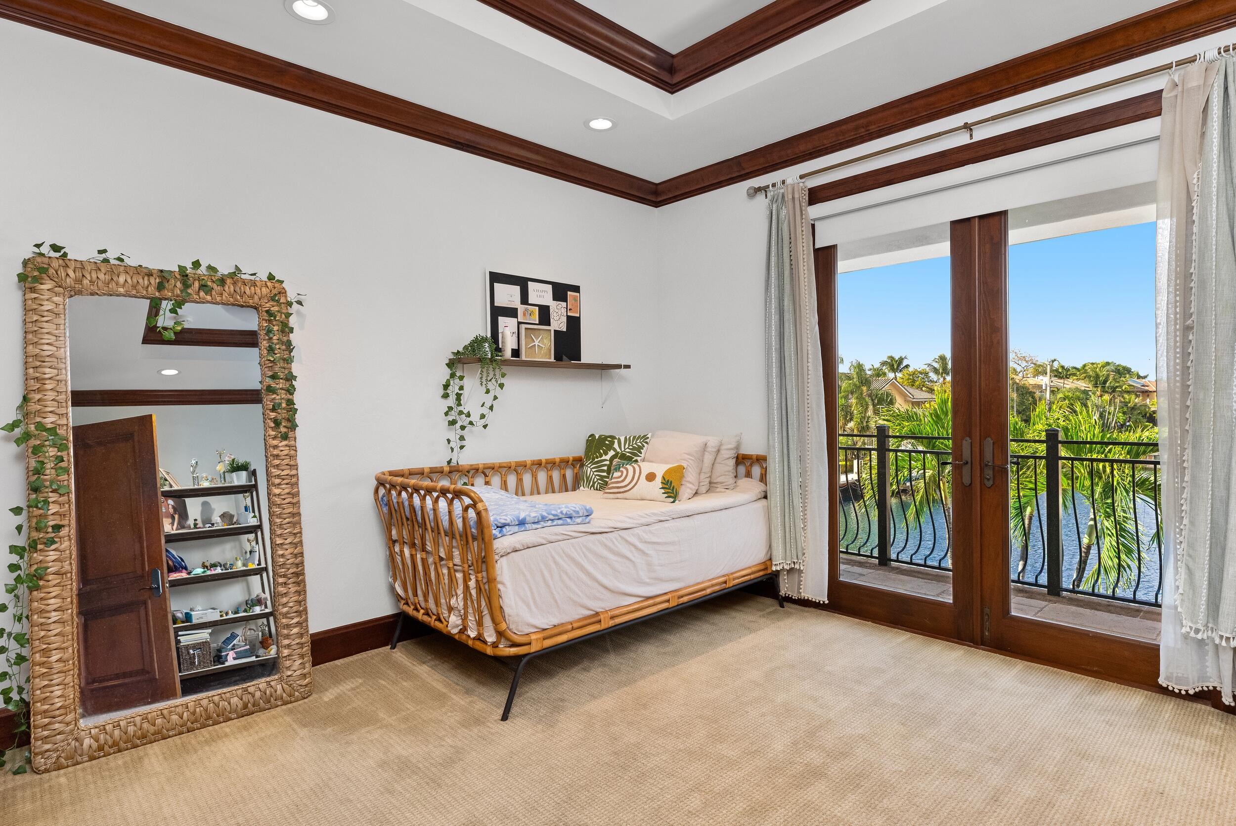 2325 NE 27th Lighthouse Point, FL 33064